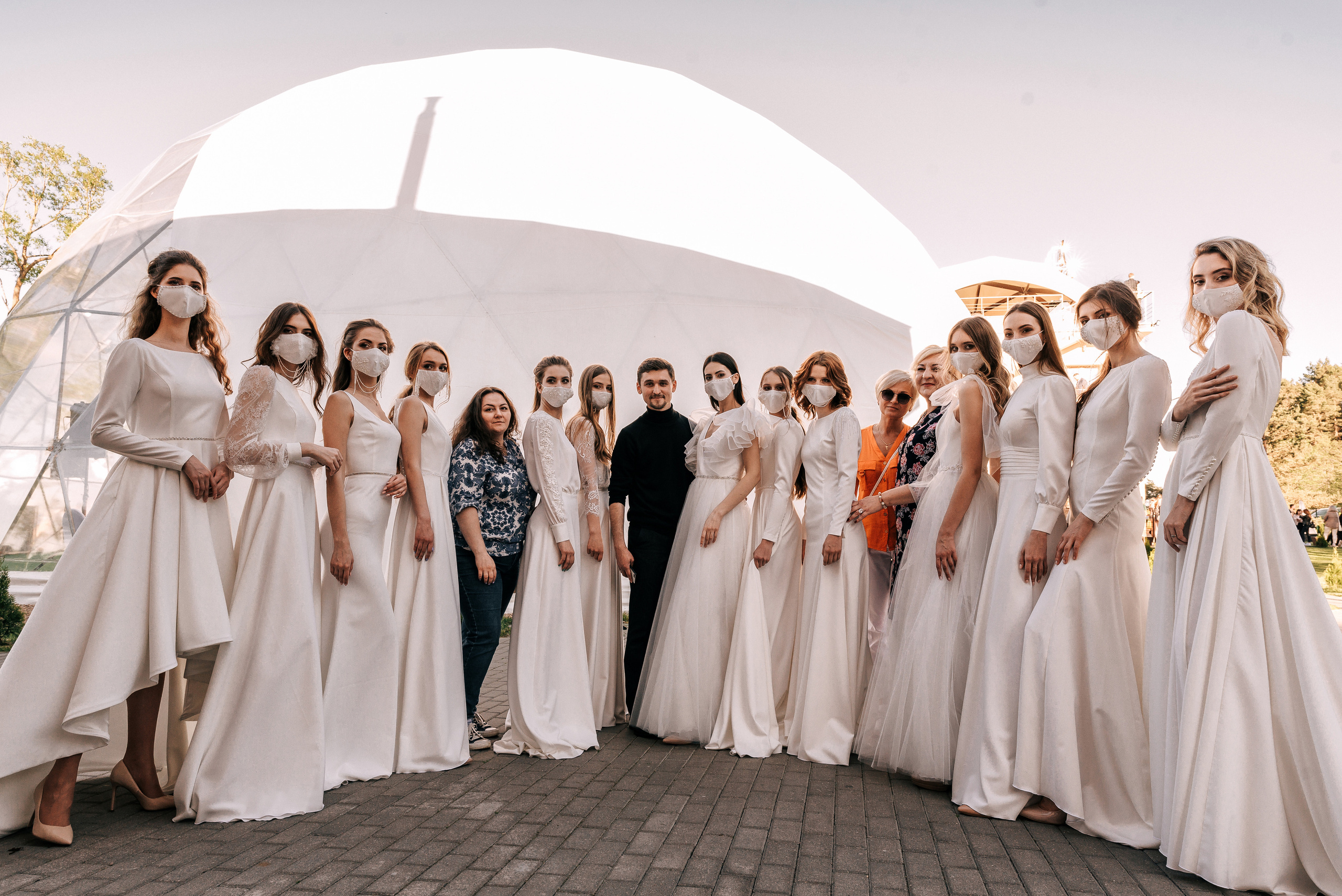 Великолепный показ свадебных платьев свадебного салона-ателье Bonjour. Свадебный салон-ателье Бонжур в Минске Bonjour