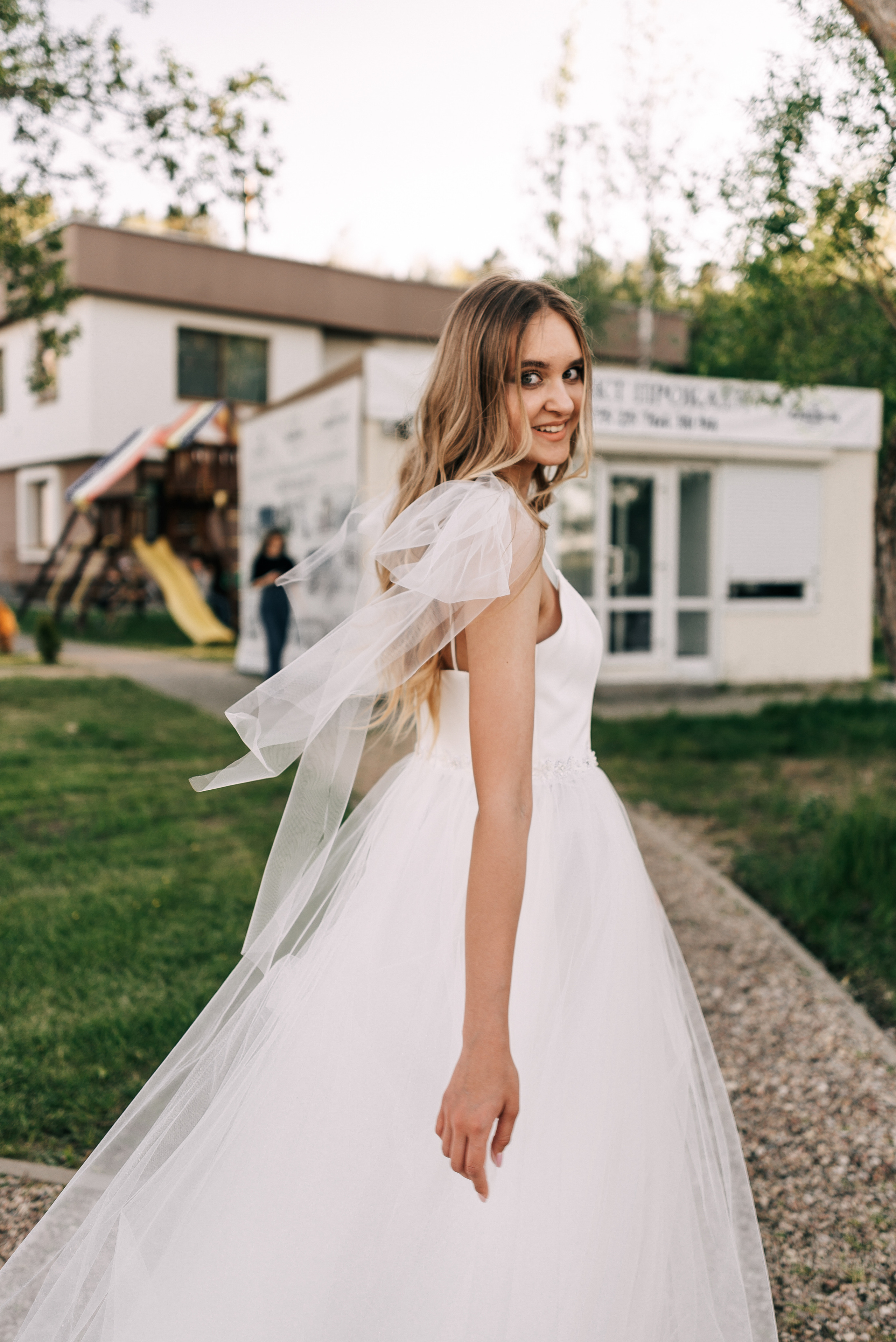 Великолепный показ свадебных платьев свадебного салона-ателье Bonjour. Свадебный салон-ателье Бонжур в Минске Bonjour