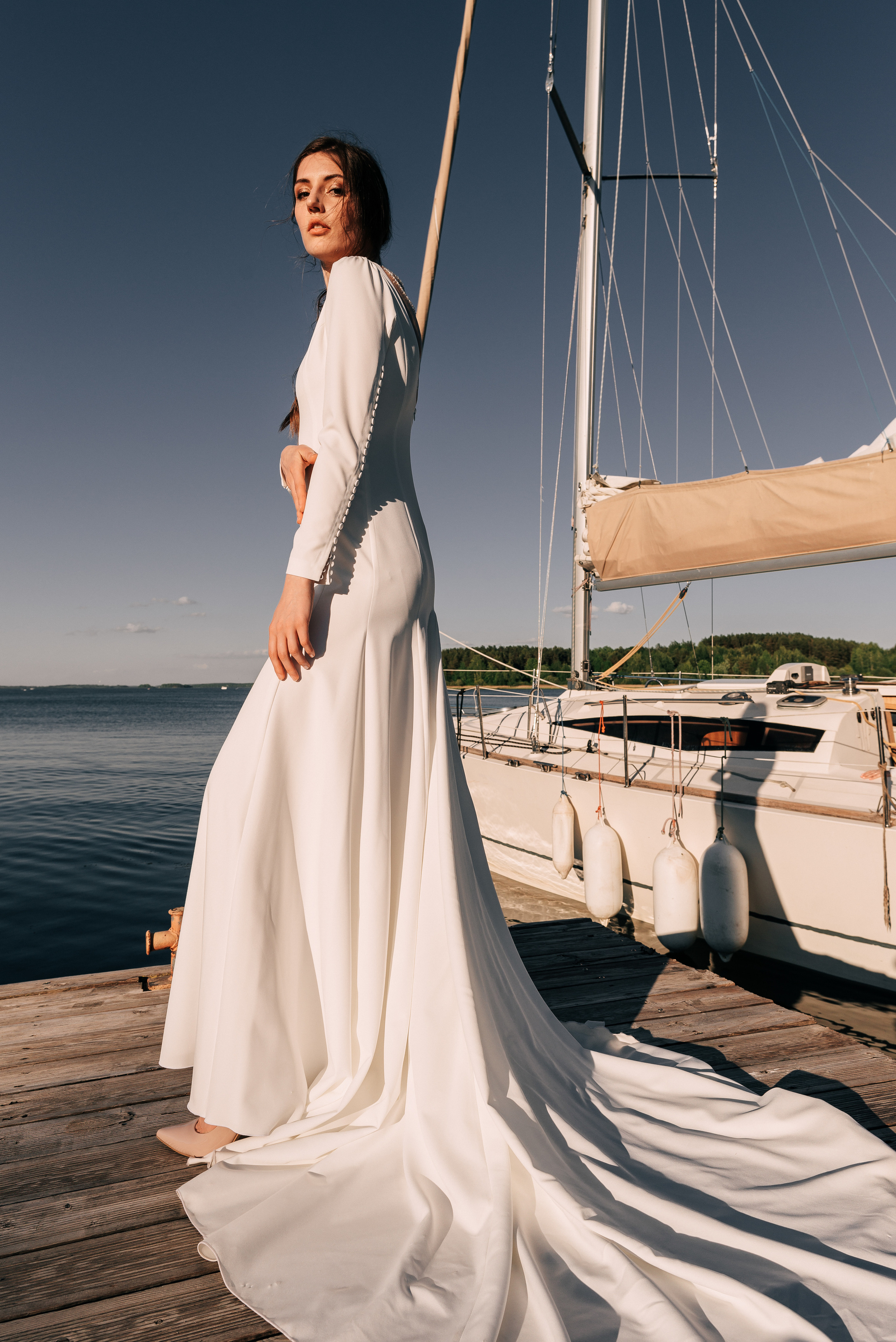 Великолепный показ свадебных платьев свадебного салона-ателье Bonjour. Свадебный салон-ателье Бонжур в Минске Bonjour