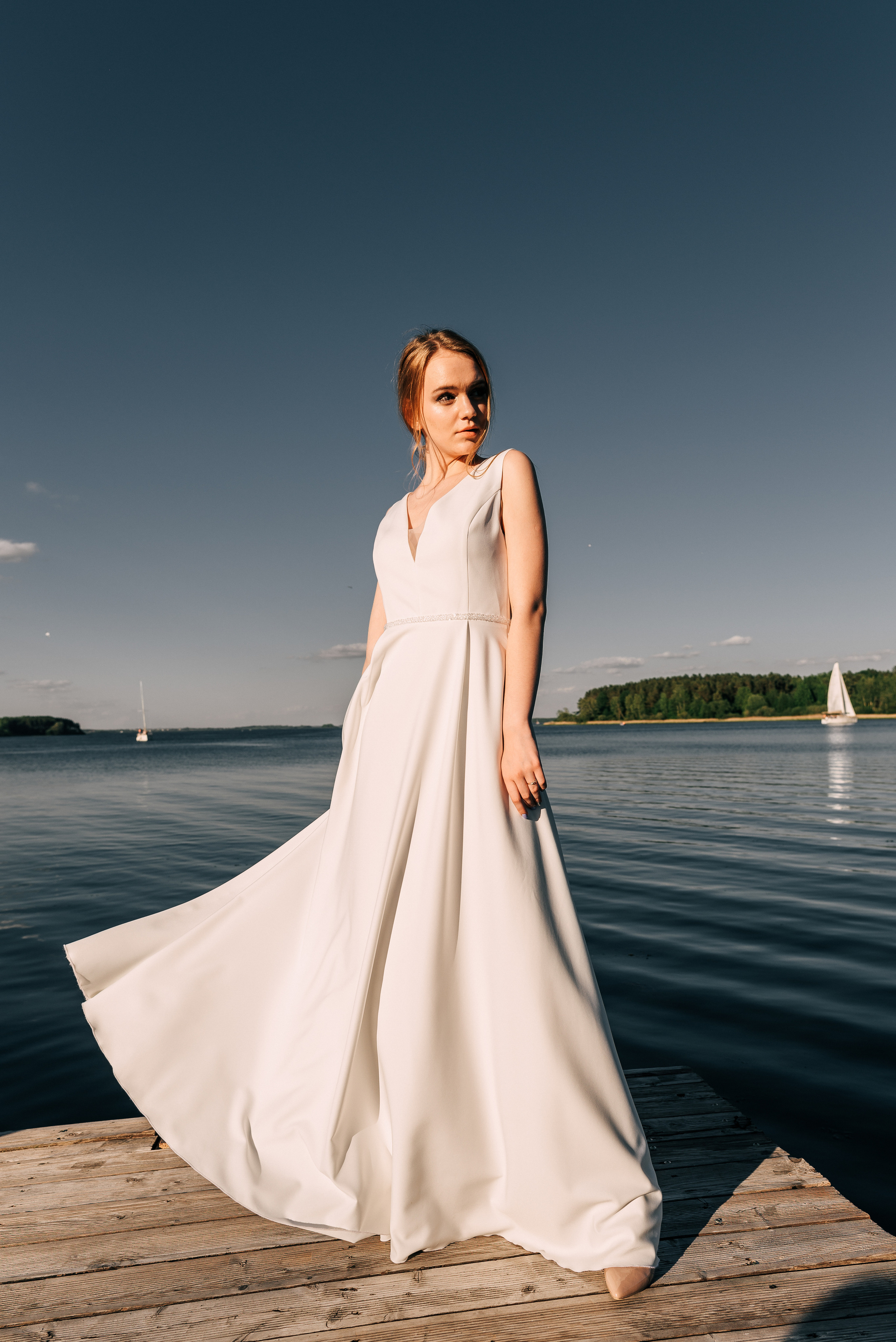 Великолепный показ свадебных платьев свадебного салона-ателье Bonjour. Свадебный салон-ателье Бонжур в Минске Bonjour