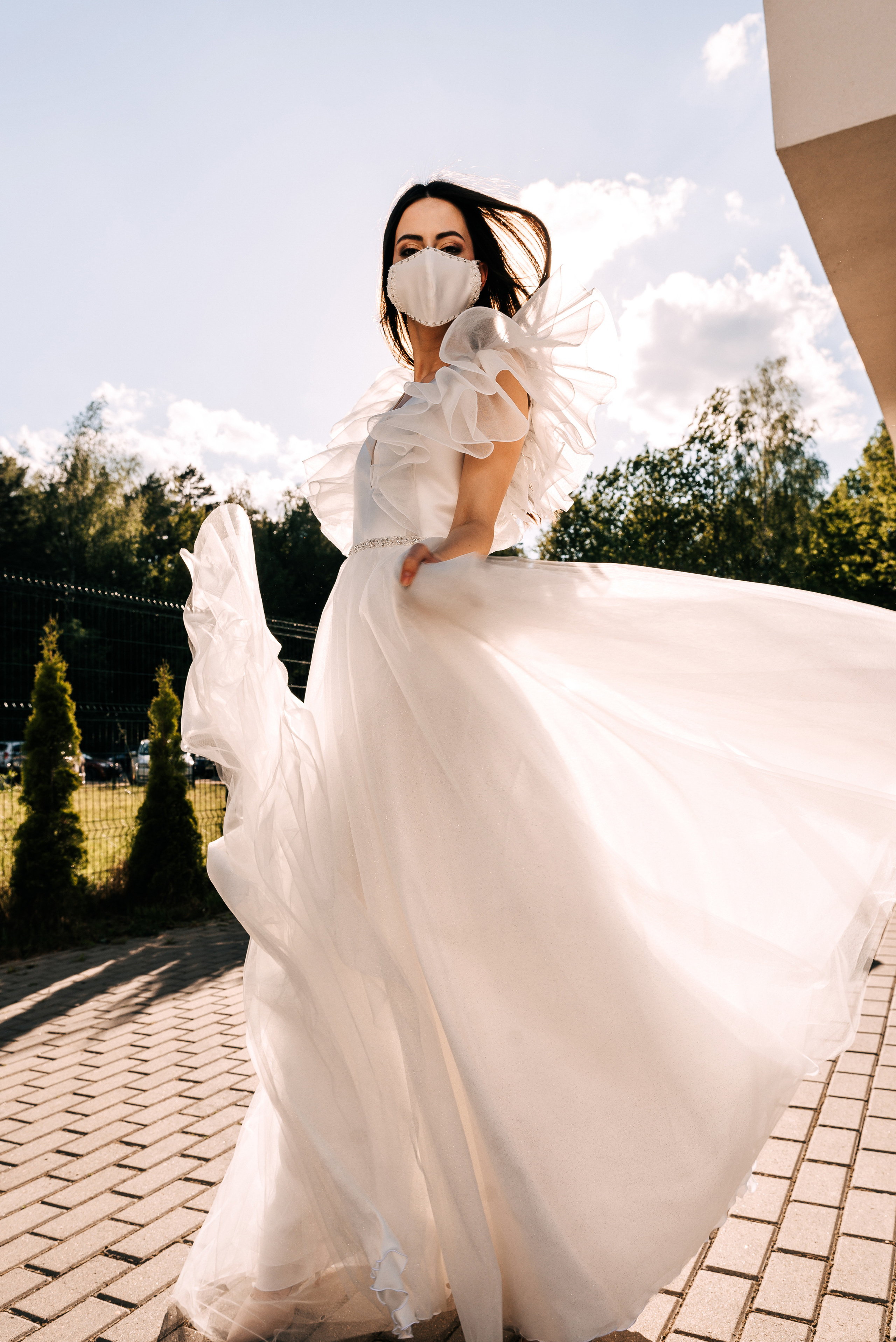 Великолепный показ свадебных платьев свадебного салона-ателье Bonjour. Свадебный салон-ателье Бонжур в Минске Bonjour