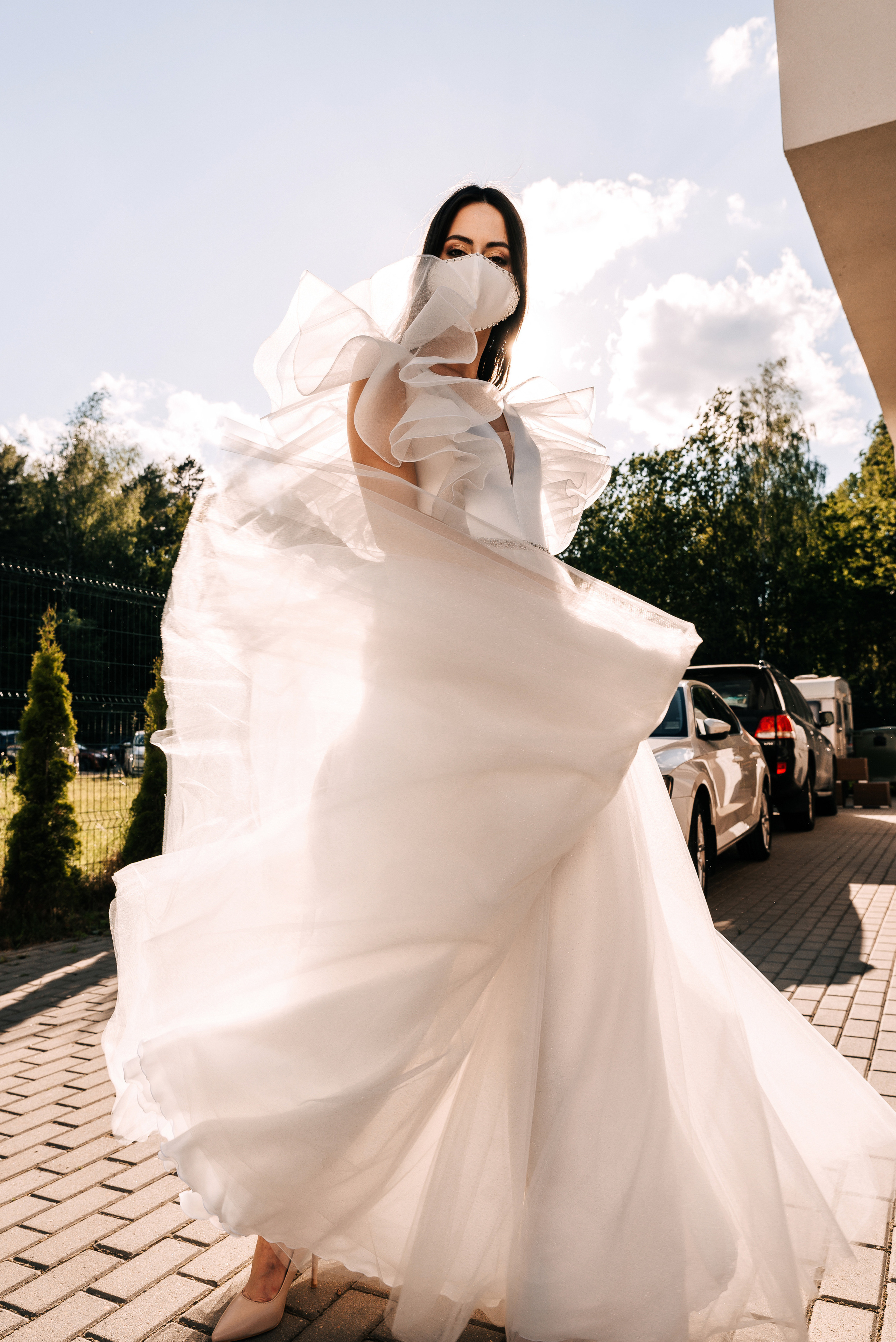 Великолепный показ свадебных платьев свадебного салона-ателье Bonjour. Свадебный салон-ателье Бонжур в Минске Bonjour