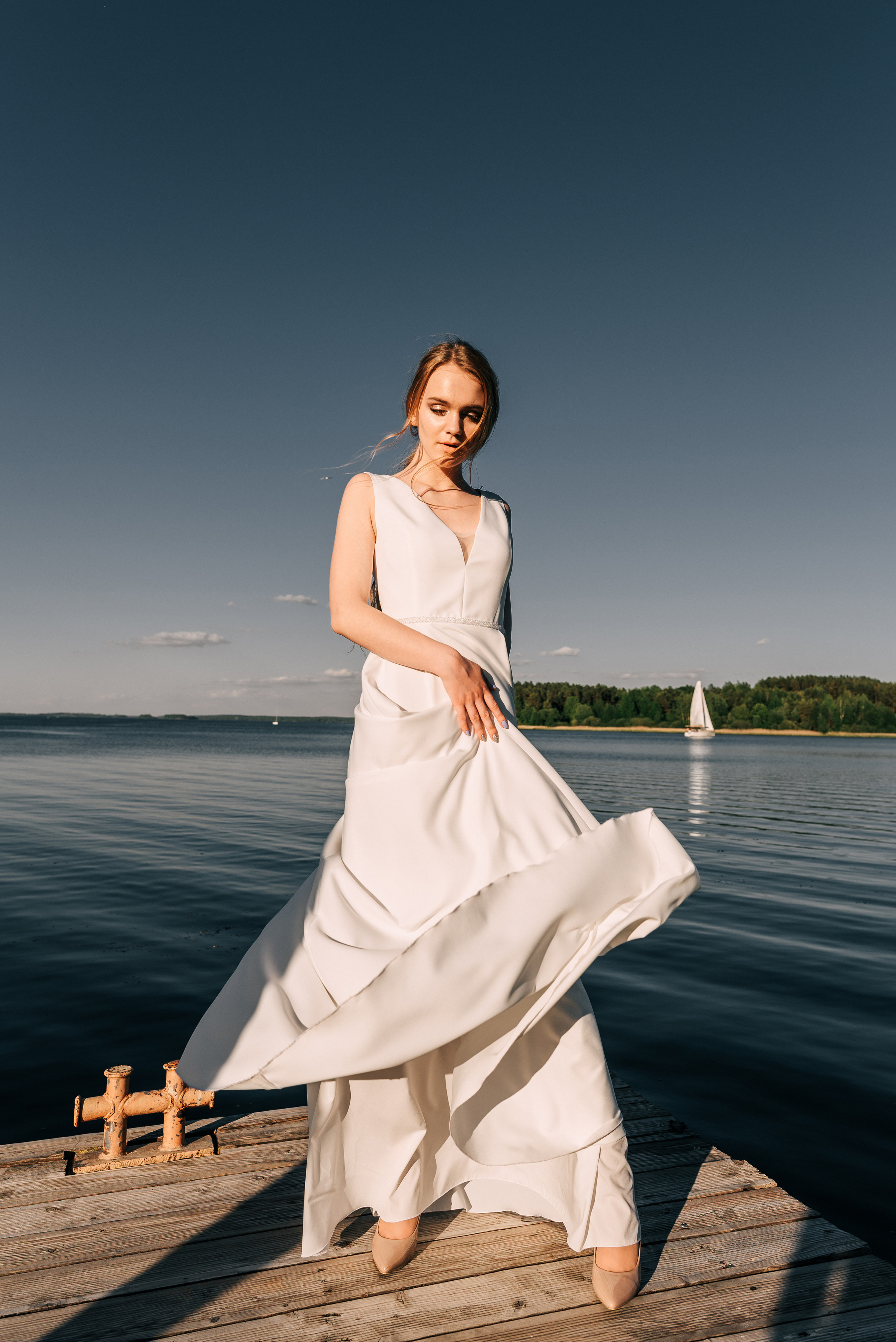 Великолепный показ свадебных платьев свадебного салона-ателье Bonjour. Свадебный салон-ателье Бонжур в Минске Bonjour