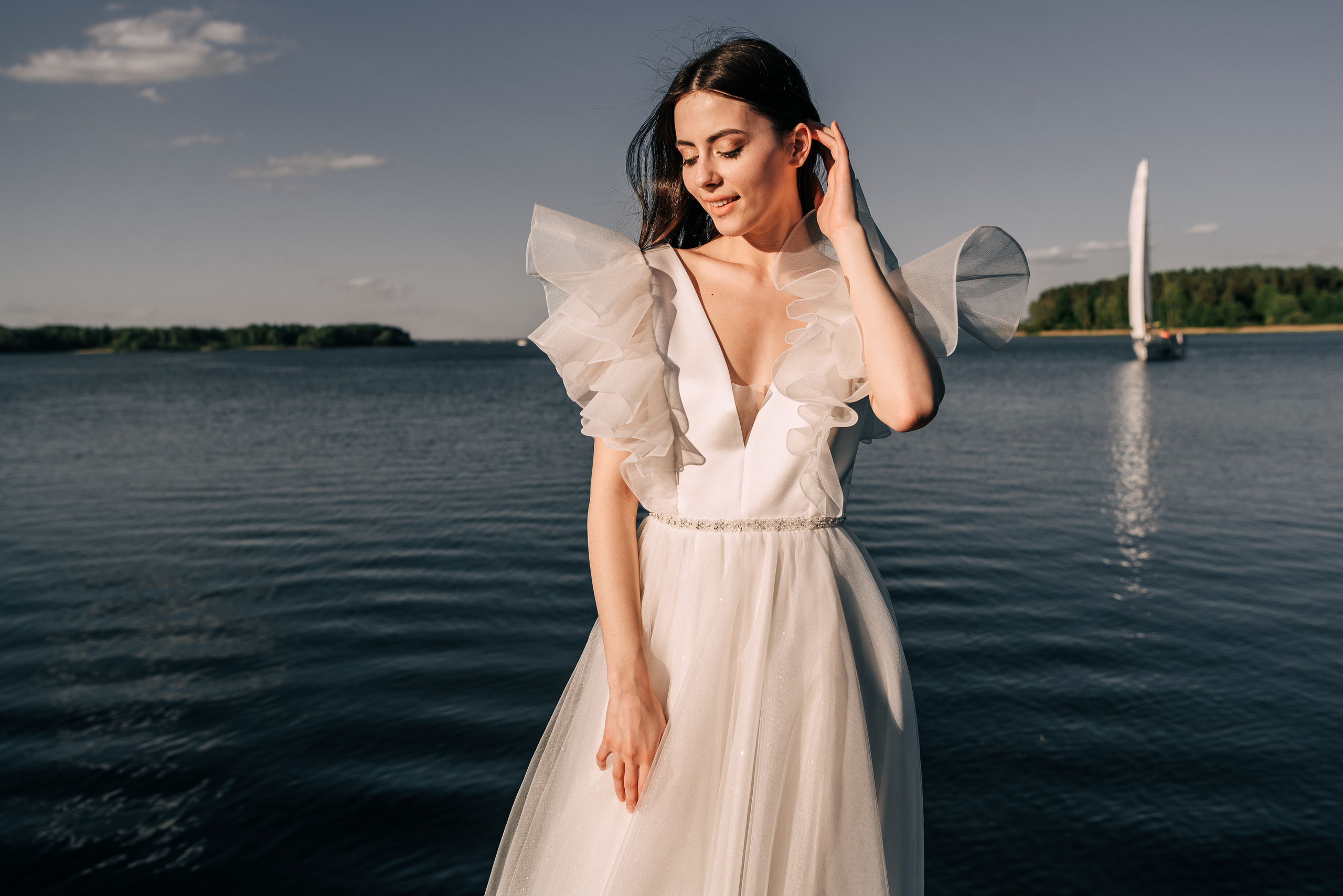 Великолепный показ свадебных платьев свадебного салона-ателье Bonjour. Свадебный салон-ателье Бонжур в Минске Bonjour