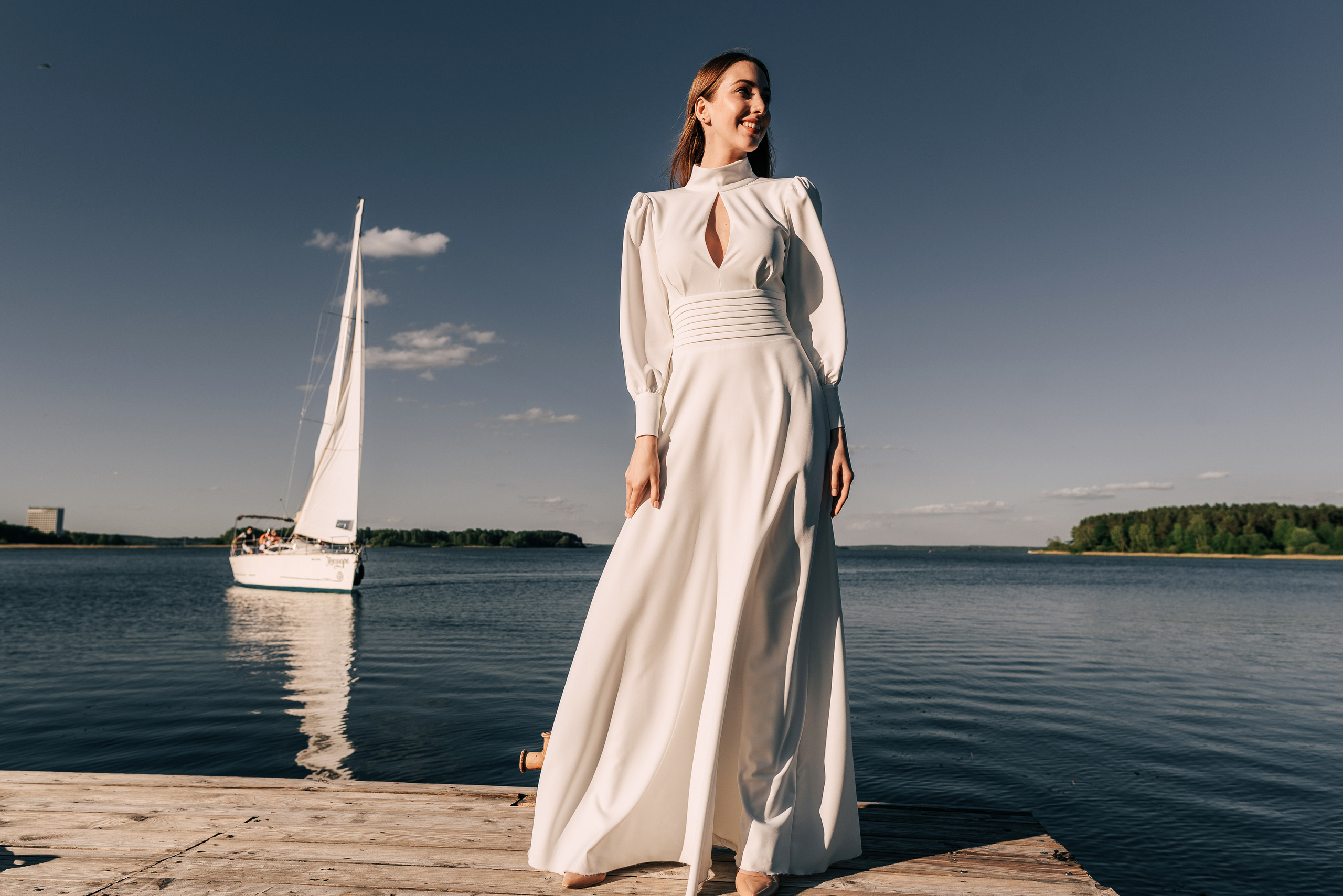 Великолепный показ свадебных платьев свадебного салона-ателье Bonjour. Свадебный салон-ателье Бонжур в Минске Bonjour