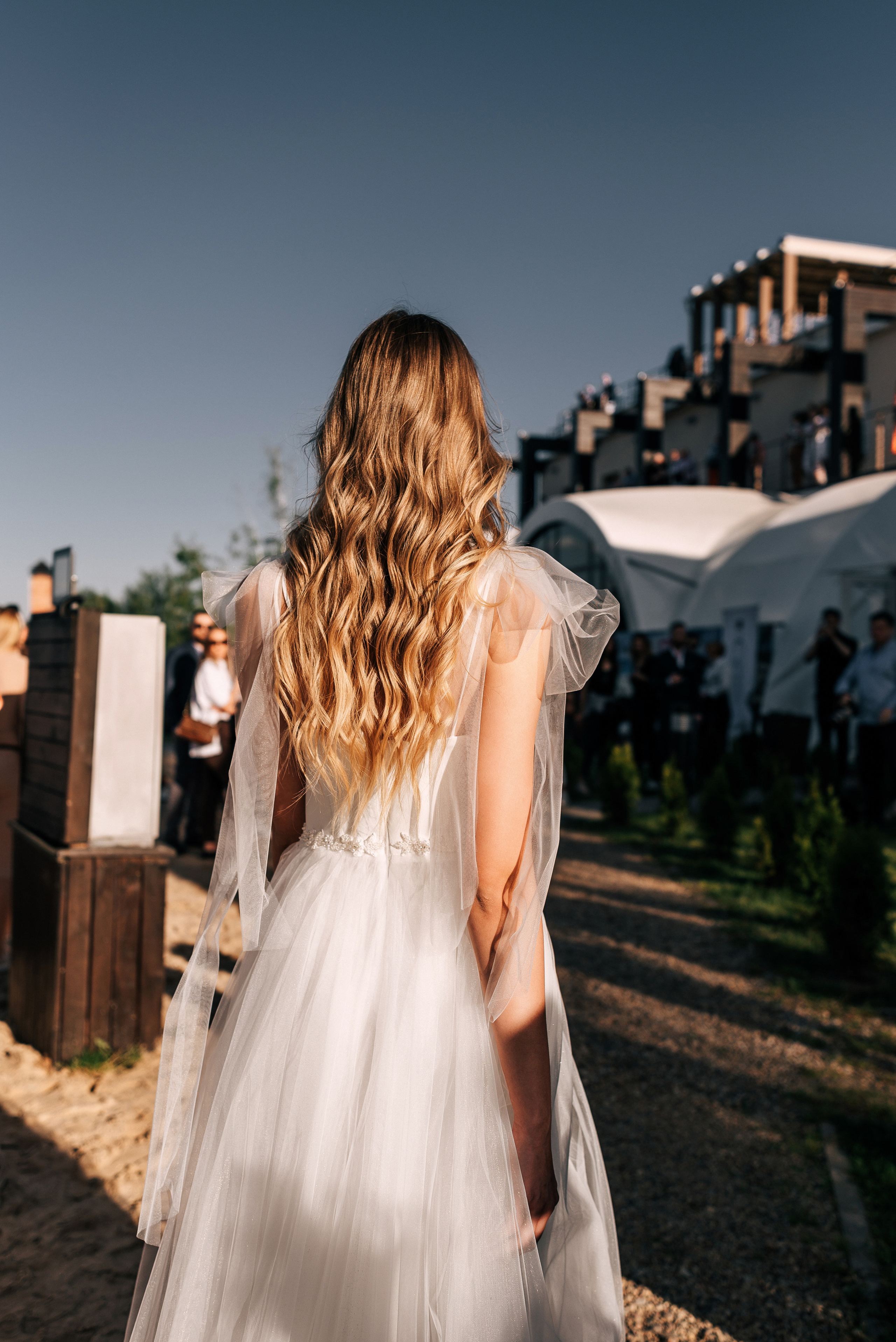 Великолепный показ свадебных платьев свадебного салона-ателье Bonjour. Свадебный салон-ателье Бонжур в Минске Bonjour