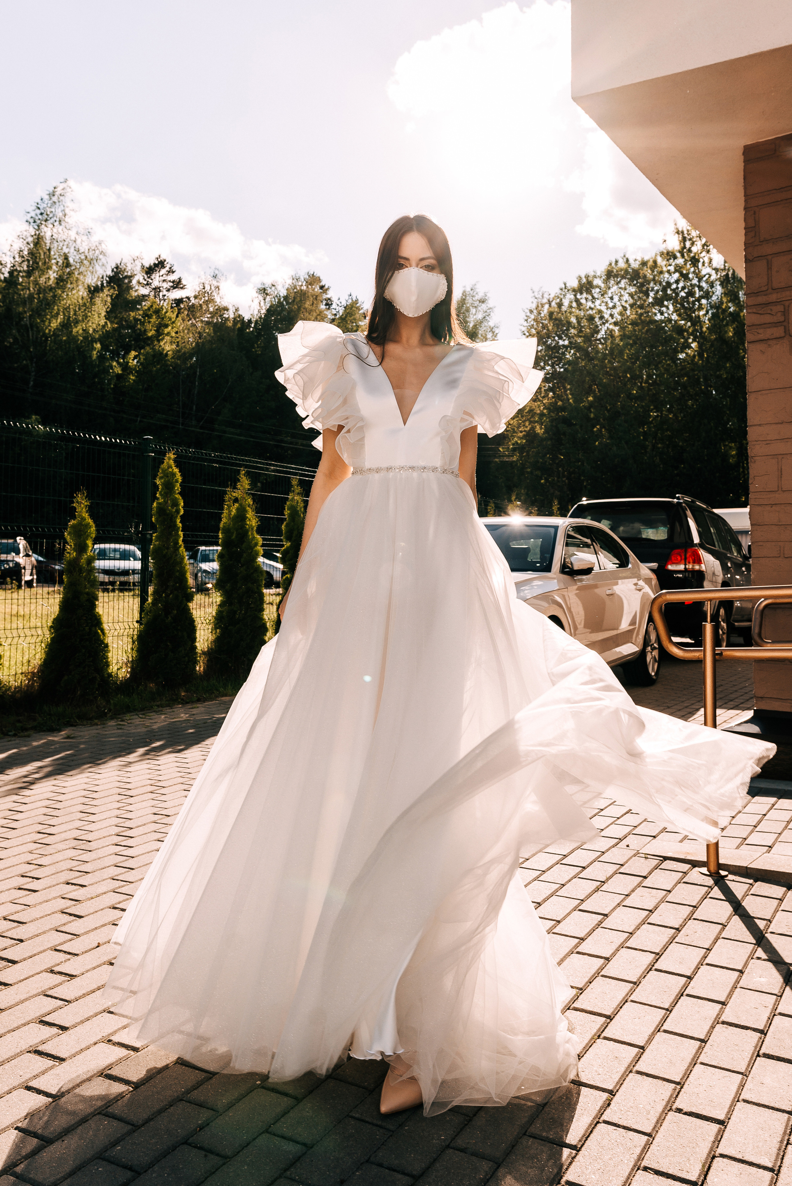 Великолепный показ свадебных платьев свадебного салона-ателье Bonjour. Свадебный салон-ателье Бонжур в Минске Bonjour