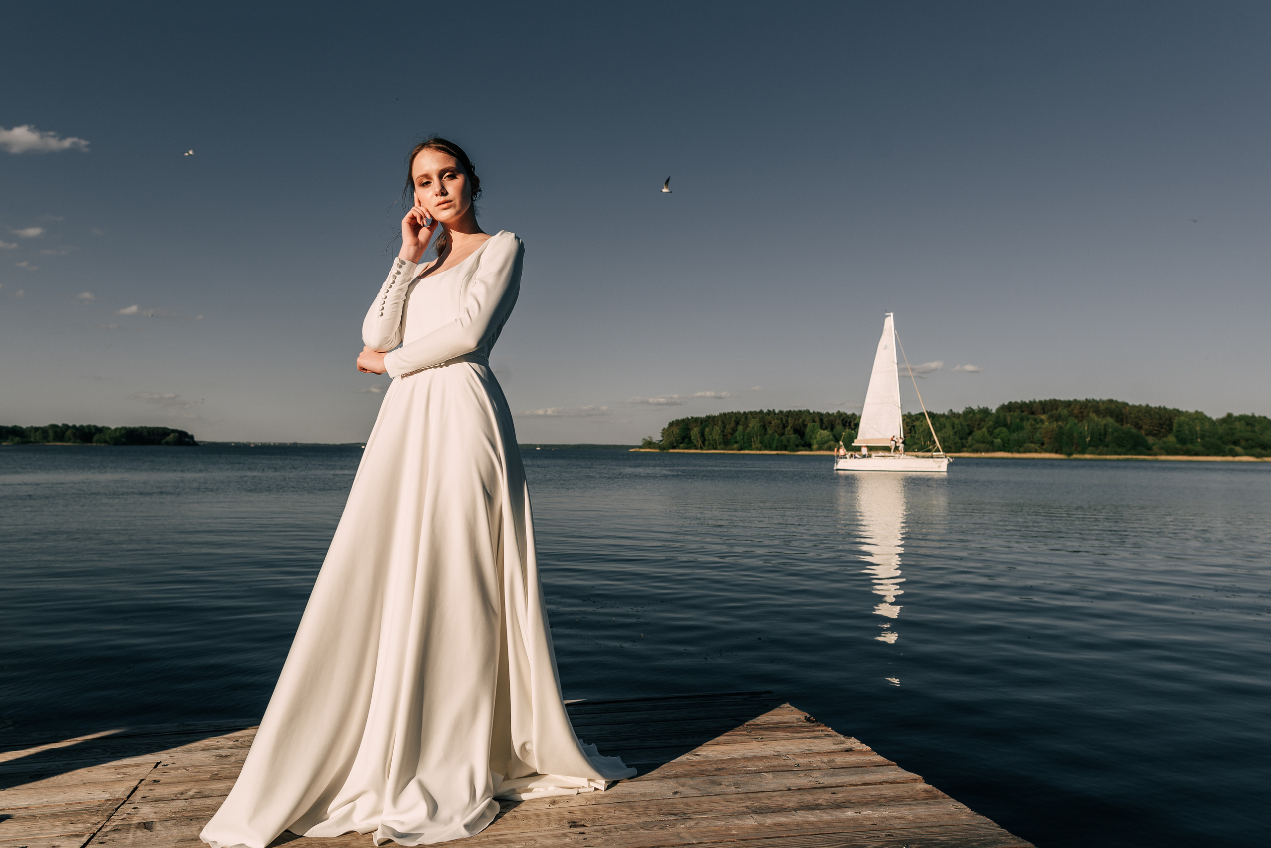 Великолепный показ свадебных платьев свадебного салона-ателье Bonjour. Свадебный салон-ателье Бонжур в Минске Bonjour