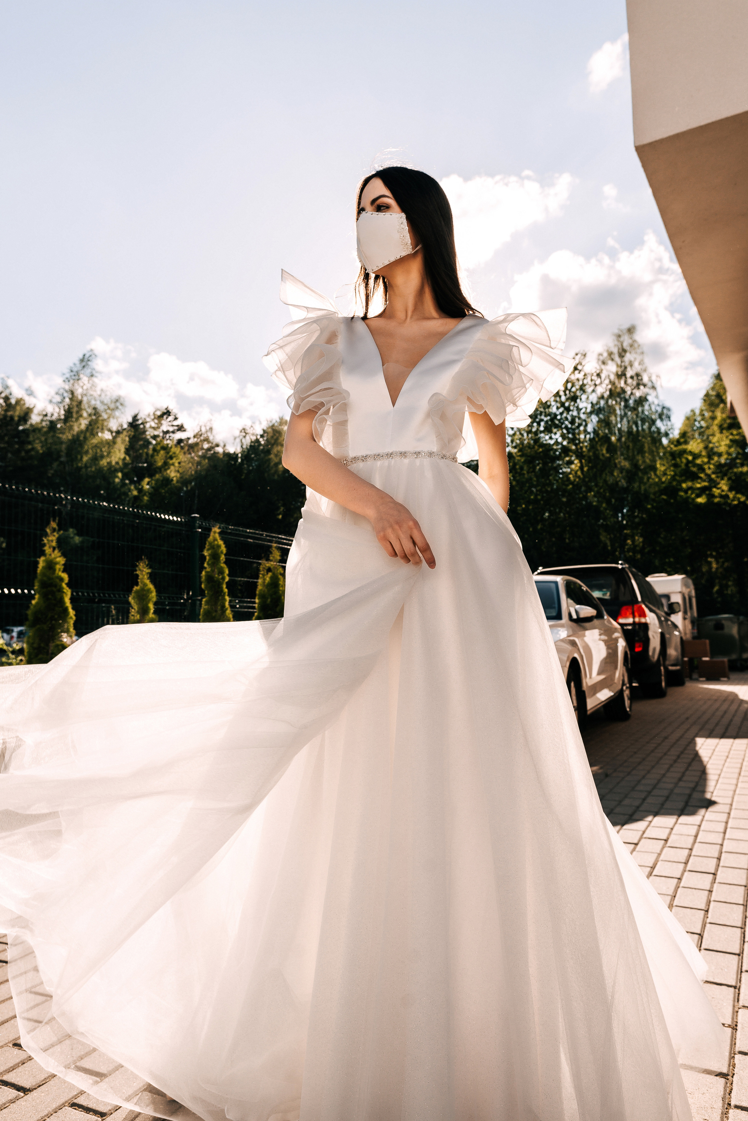 Великолепный показ свадебных платьев свадебного салона-ателье Bonjour. Свадебный салон-ателье Бонжур в Минске Bonjour