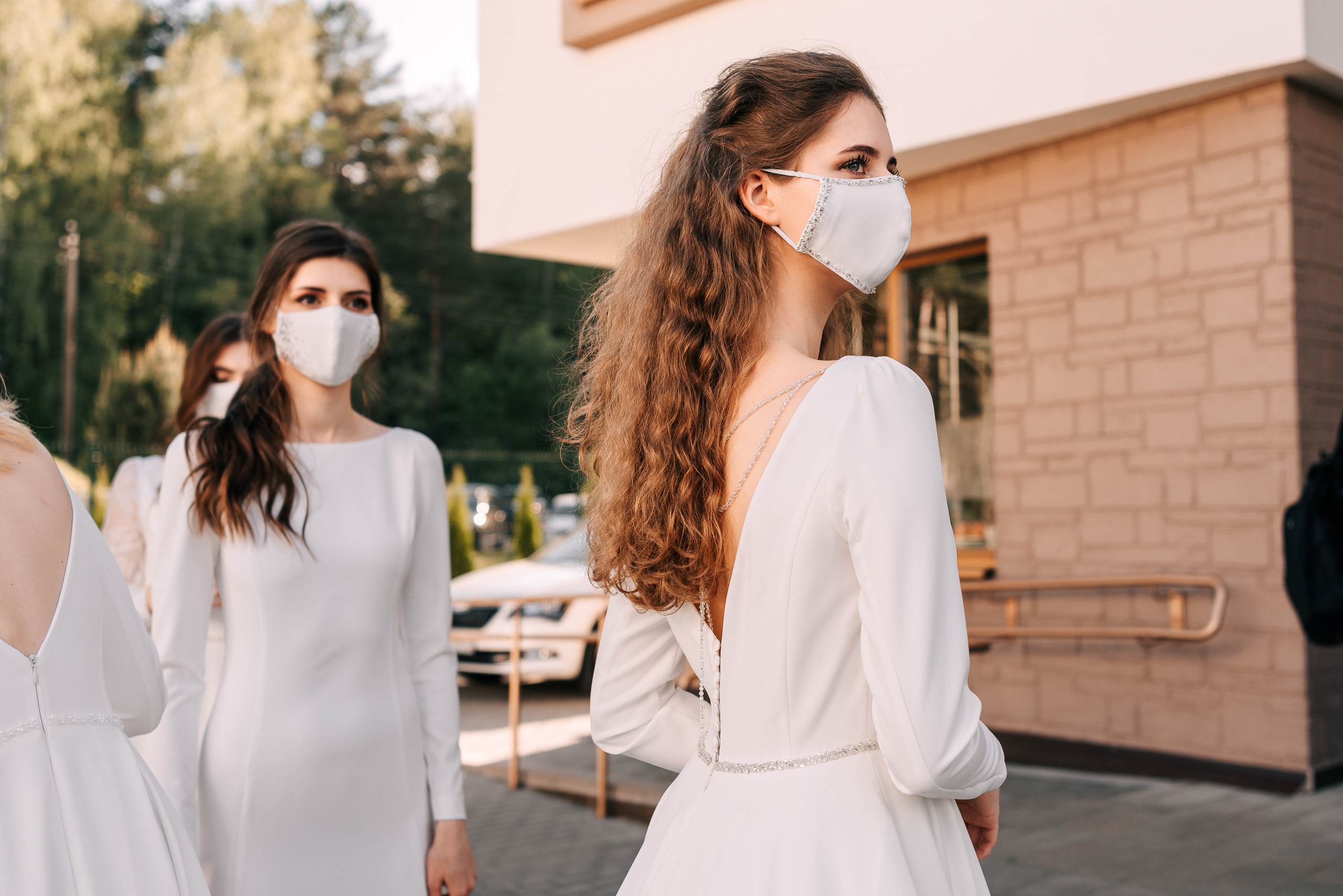 Великолепный показ свадебных платьев свадебного салона-ателье Bonjour. Свадебный салон-ателье Бонжур в Минске Bonjour