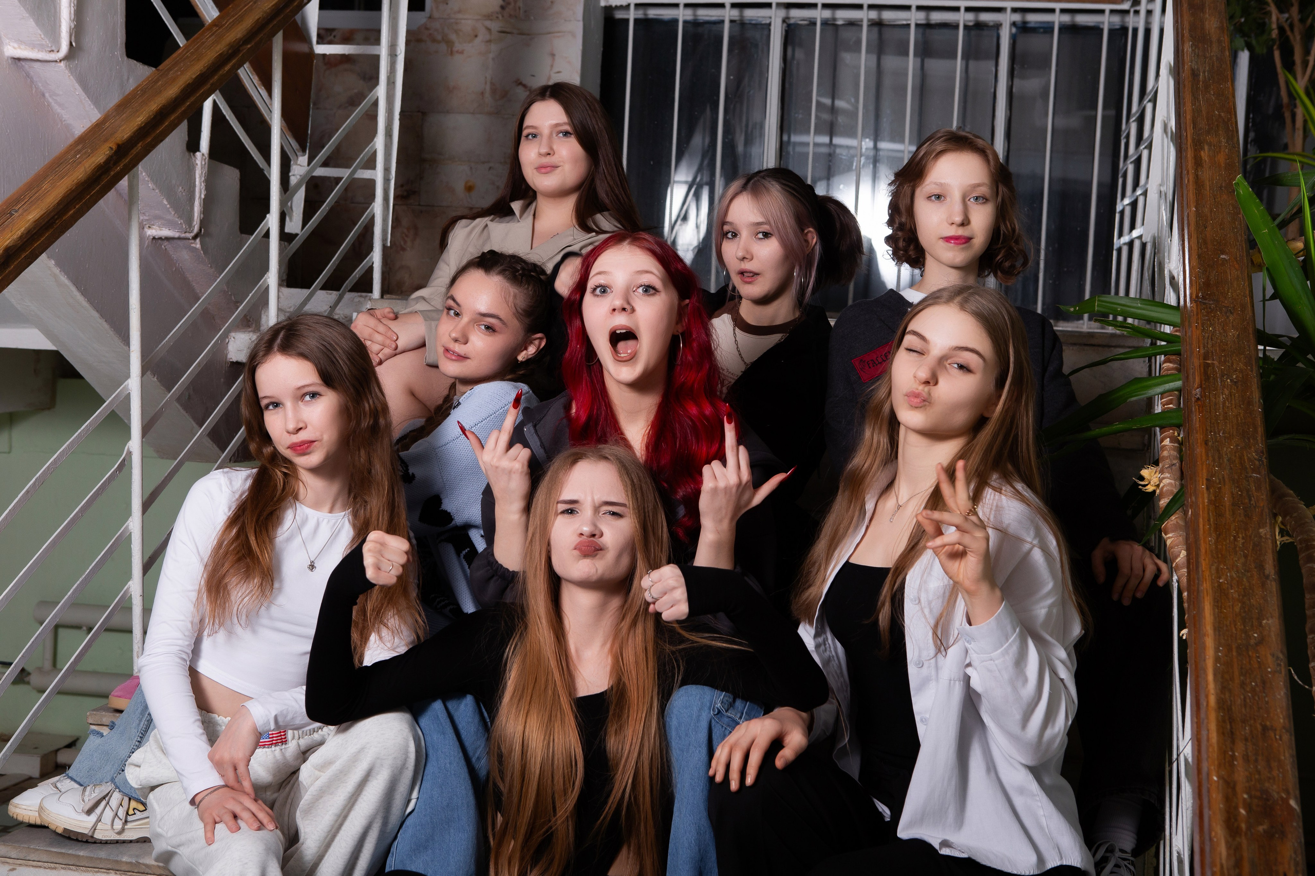 ОТВЯЗНАЯ СЪЕМКА В КЛАССЕ (9 КЛАСС). Профессиональный фотограф в Мценске и Орловской области