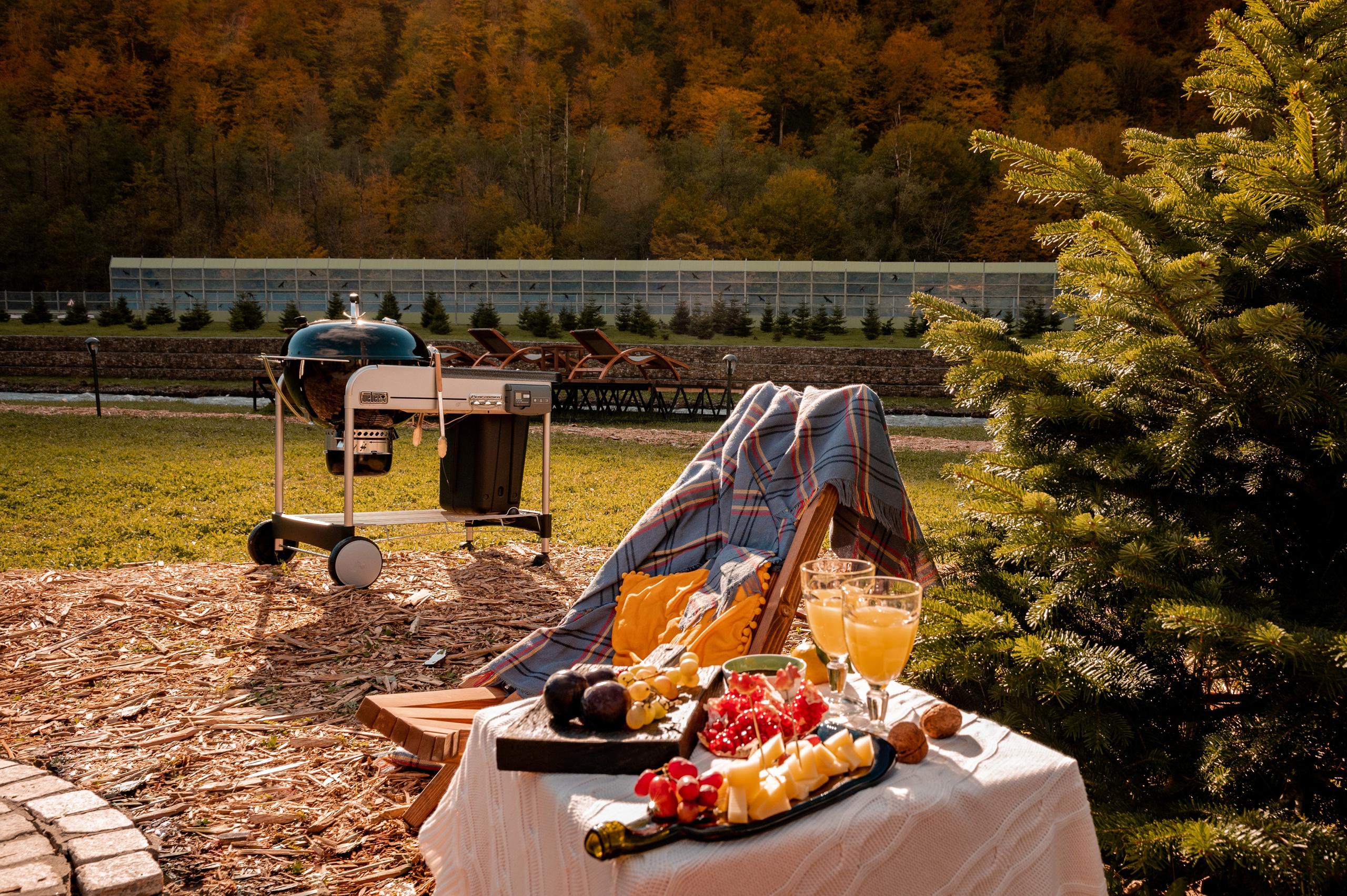 Контент съемка места для отдыха на курорте Газпром Поляна «Мзымта Пляж». Репортажный фотограф в Красной Поляне и Сочи Павлюченко Екатерина