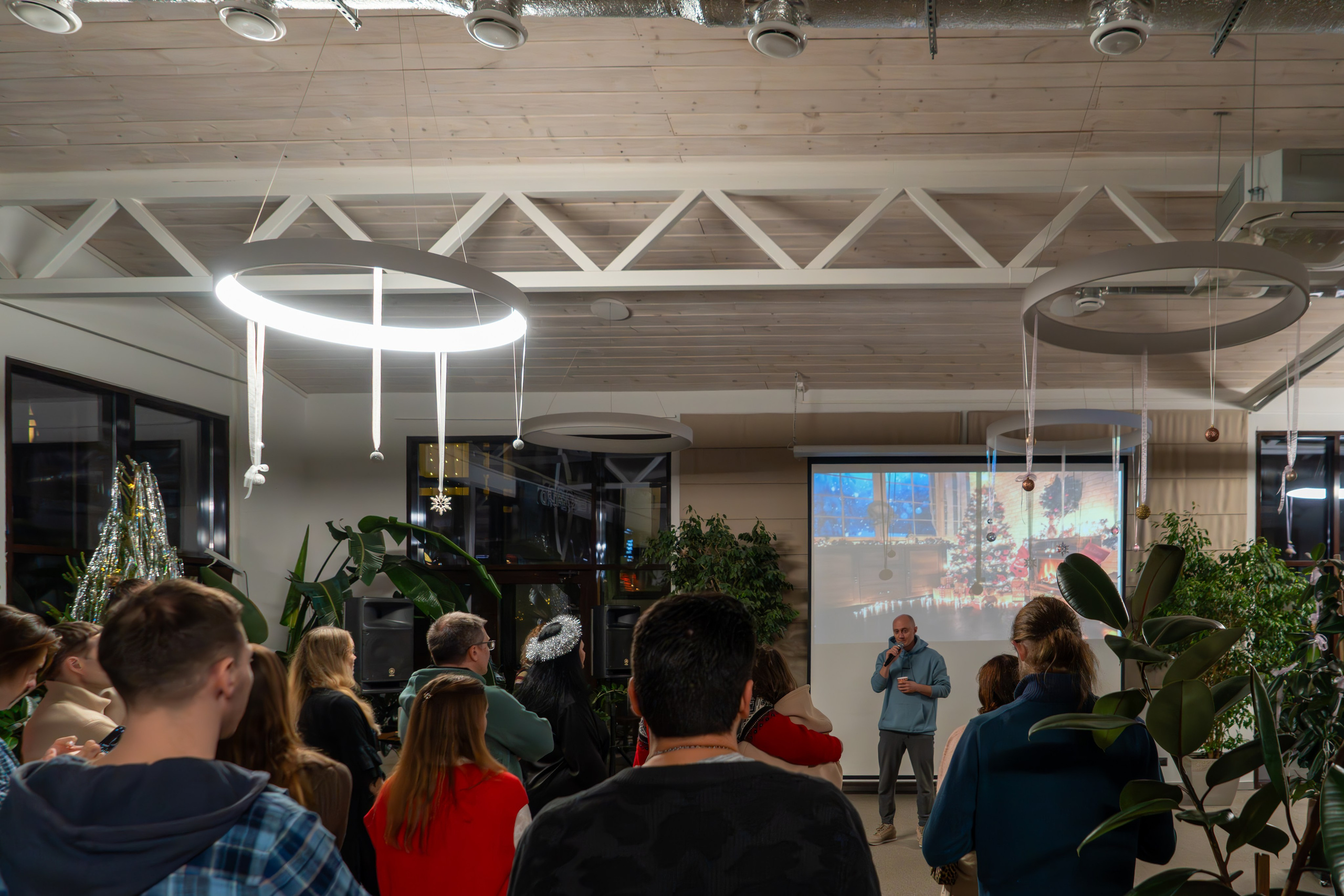 Предновогодняя встреча в пространстве Steford Hub. Репортажный фотограф в Красной Поляне и Сочи Павлюченко Екатерина