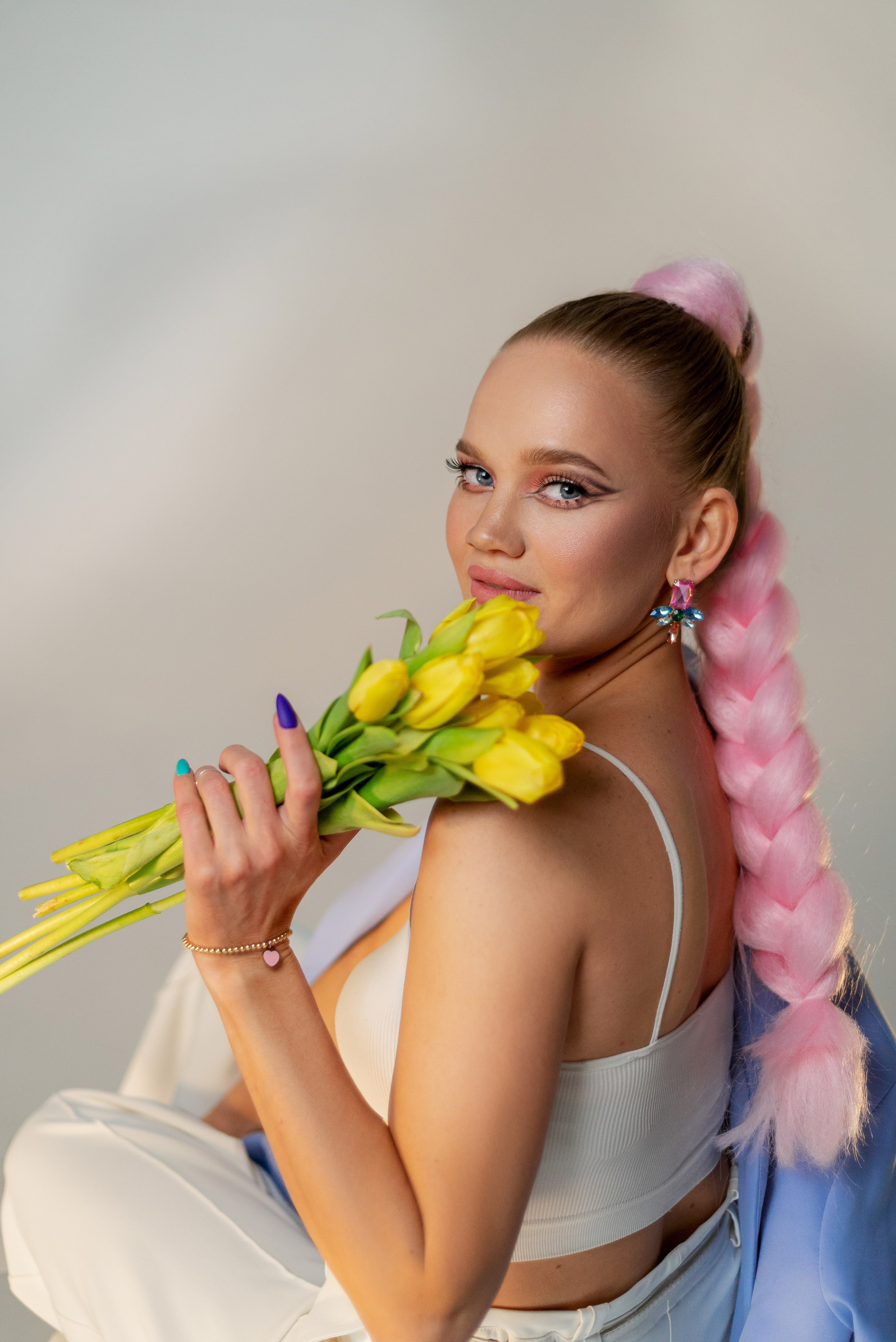 В студии. Асель Мурзина фотограф Казань