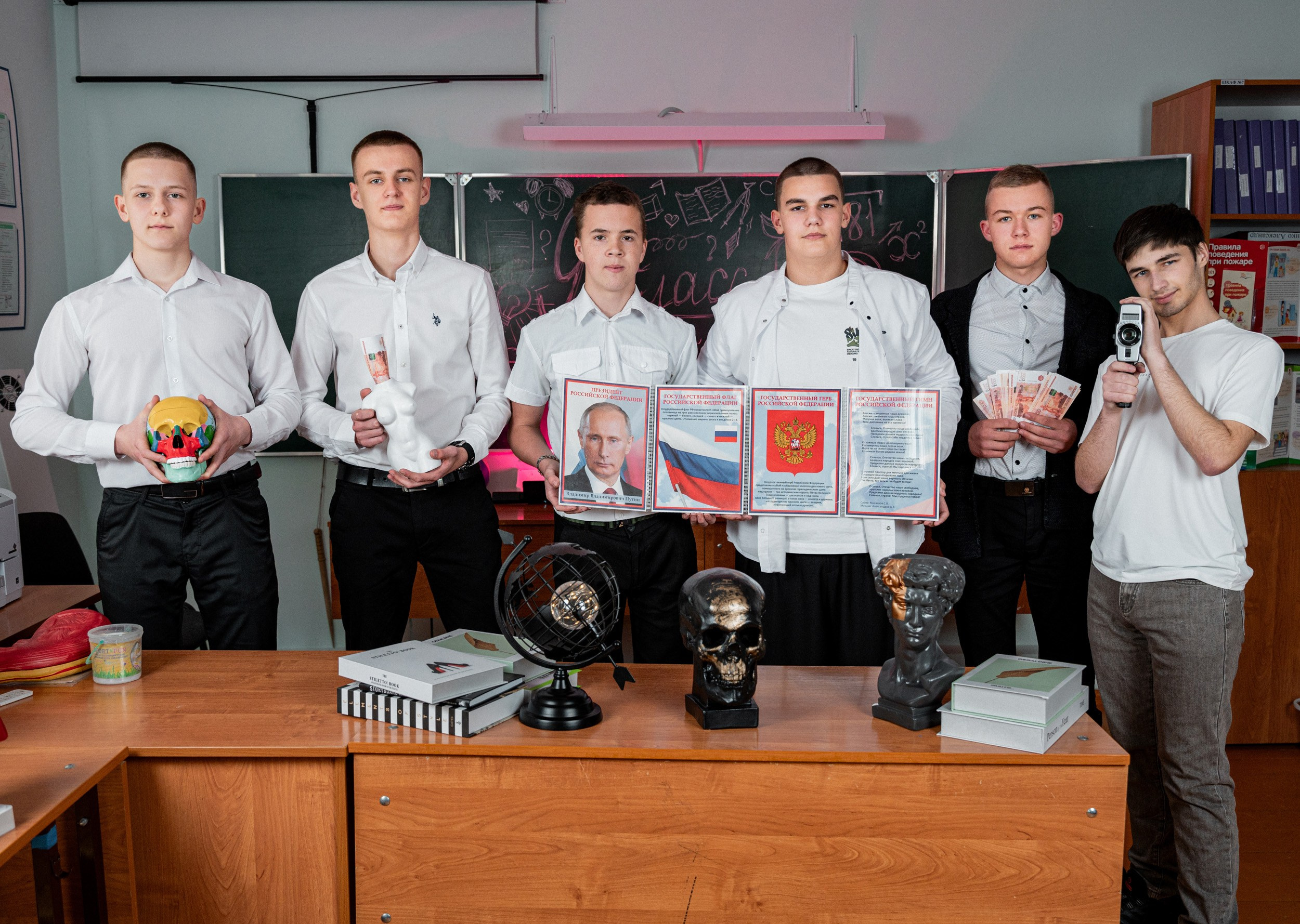 В школе. Выпускные альбомы и Школьный фотограф в Алексеевке, Бирюче, Красном