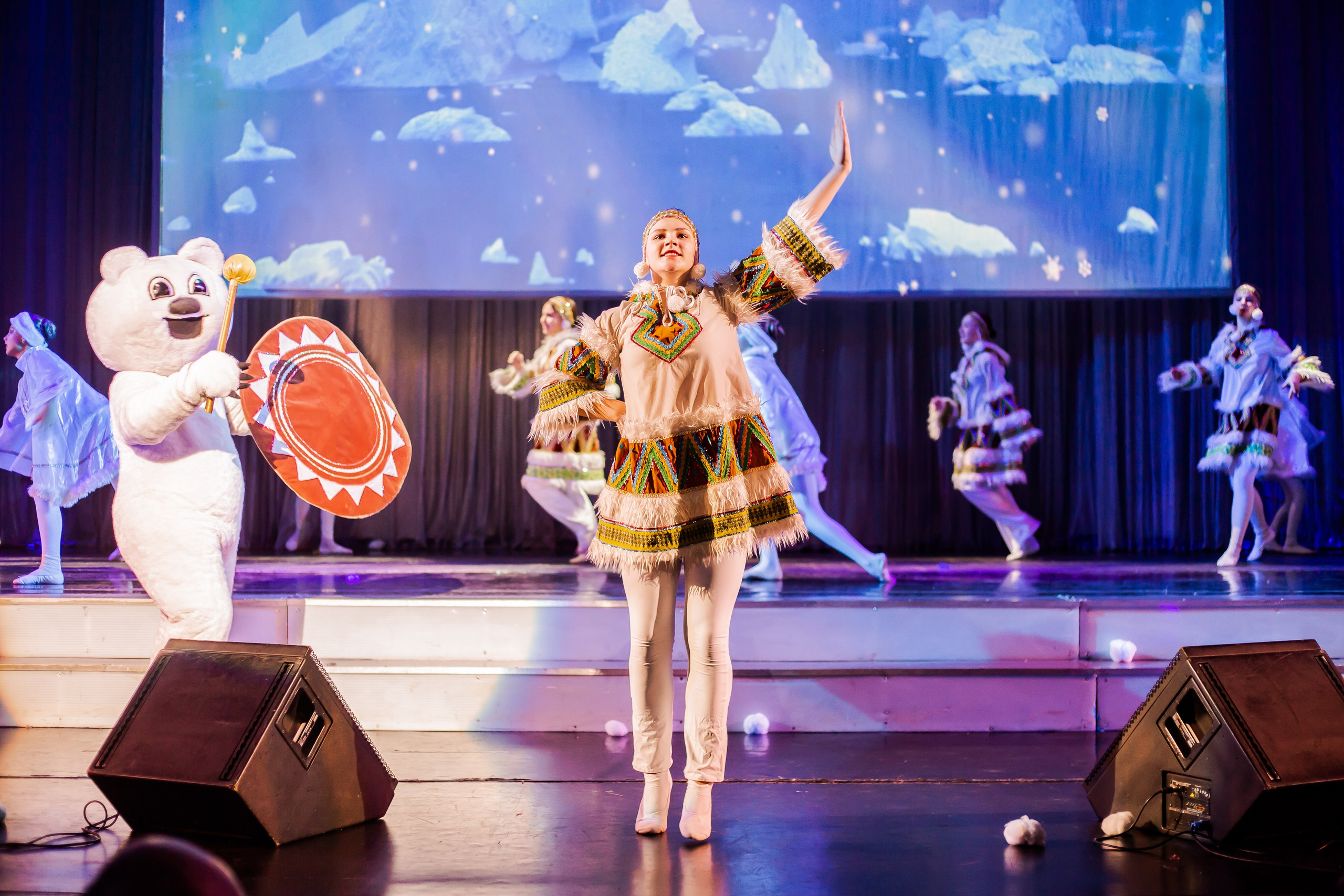 Репортаж — детская елка в БКЗ. Свадебный и семейный фотограф в Санкт-Петербурге Макеева Наталья