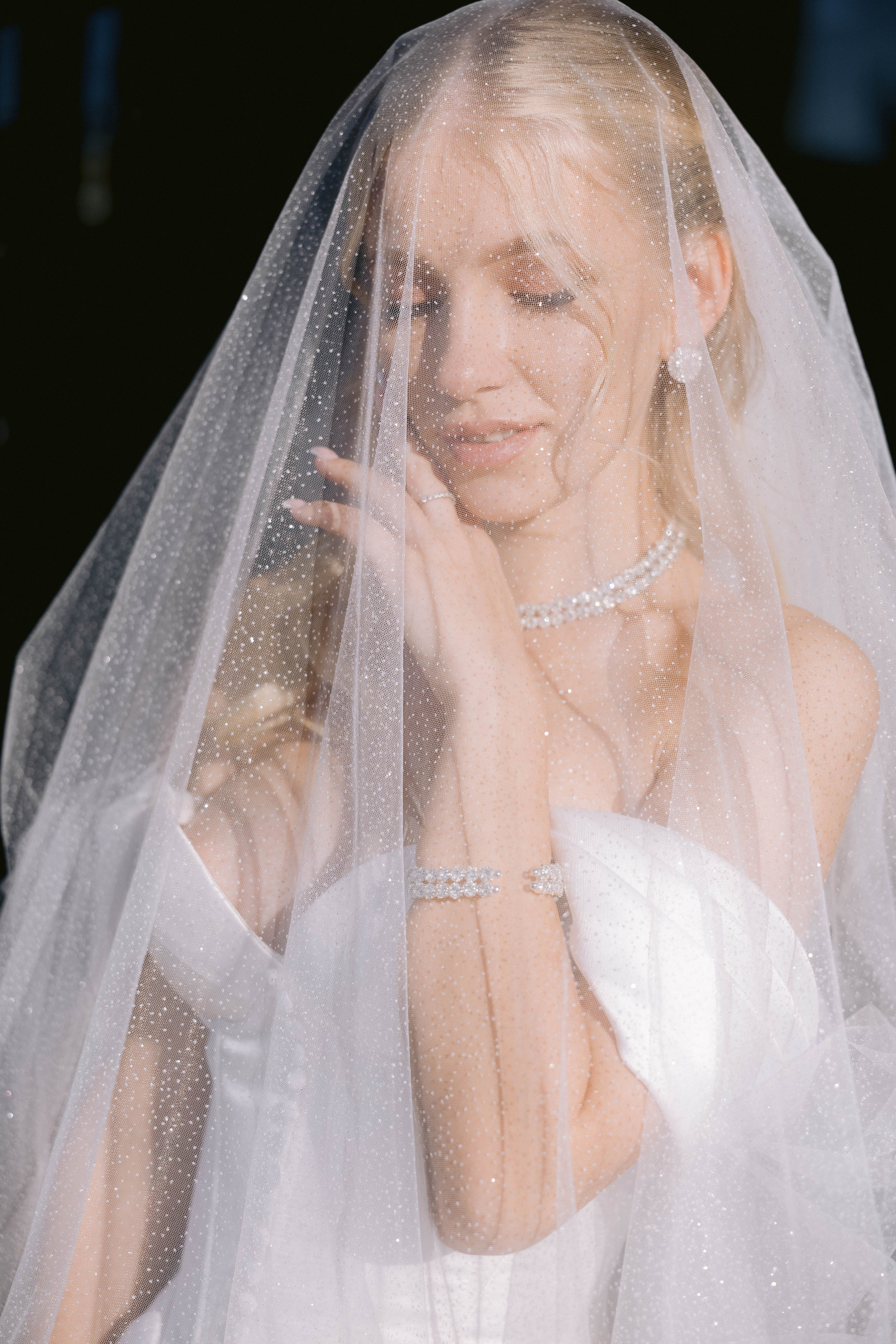 Ангелина, Ефим (прогулка после ЗАГСа). Фотограф в Волгограде Кристина Прохоренко