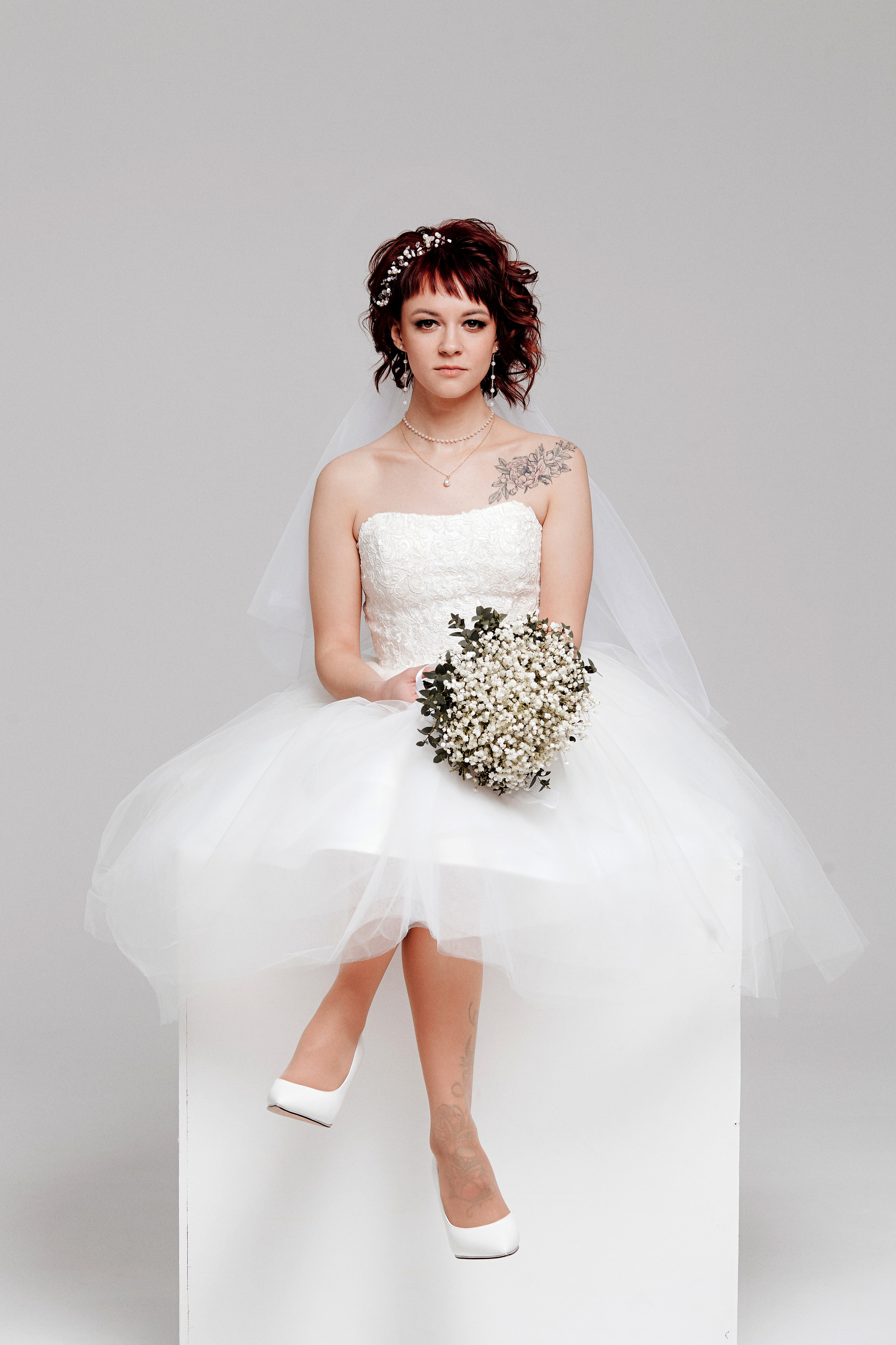 Свадебная фотосессия в студии. Свадебный фотограф Чайковский