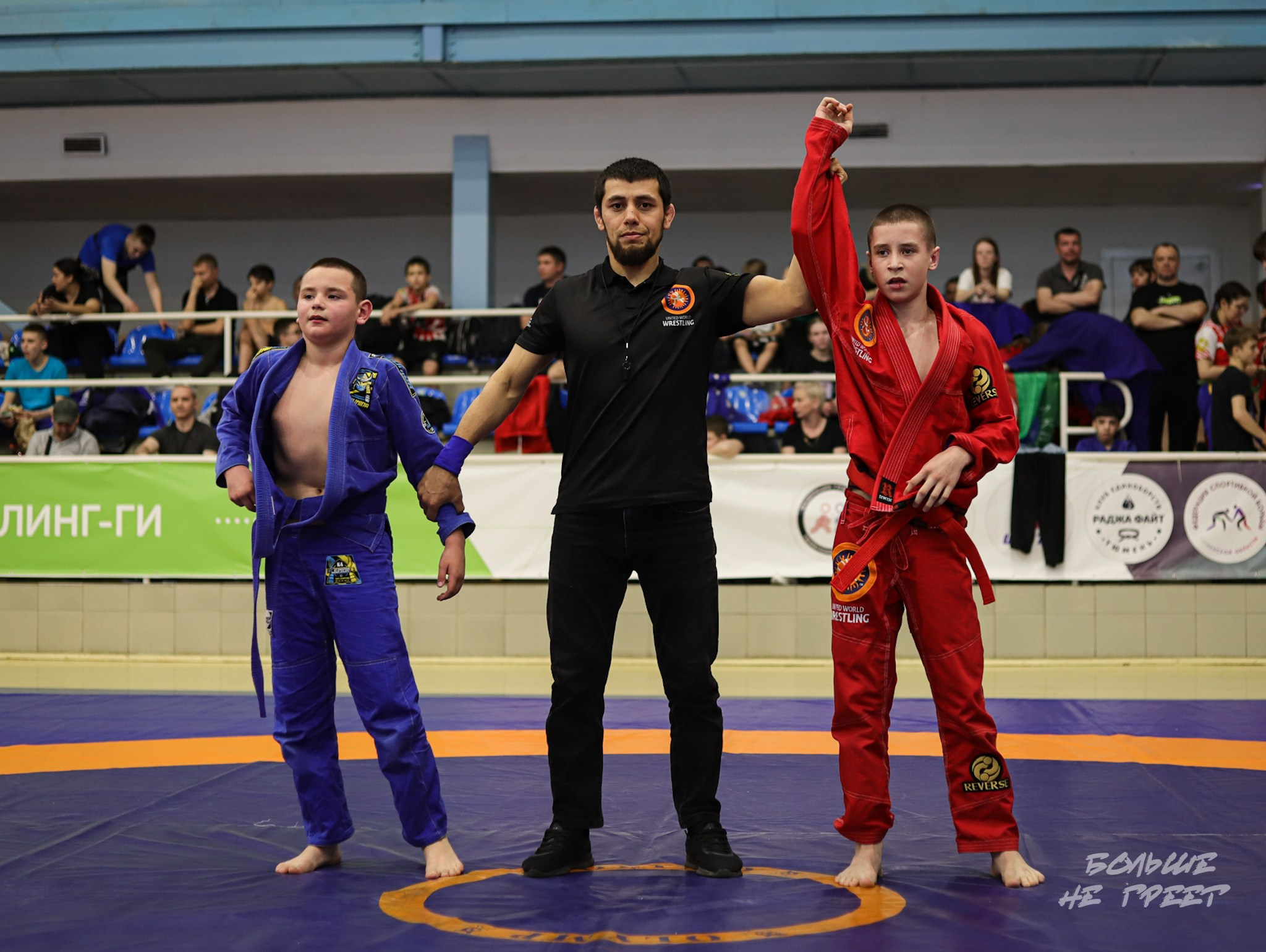 ПЕРВЕНСТВО УРФО ПО СПОРТИВНОЙ БОРЬБЕ ГРЭППЛИНГ И ГРЭППЛИНГ-ГИ. Больше не греет