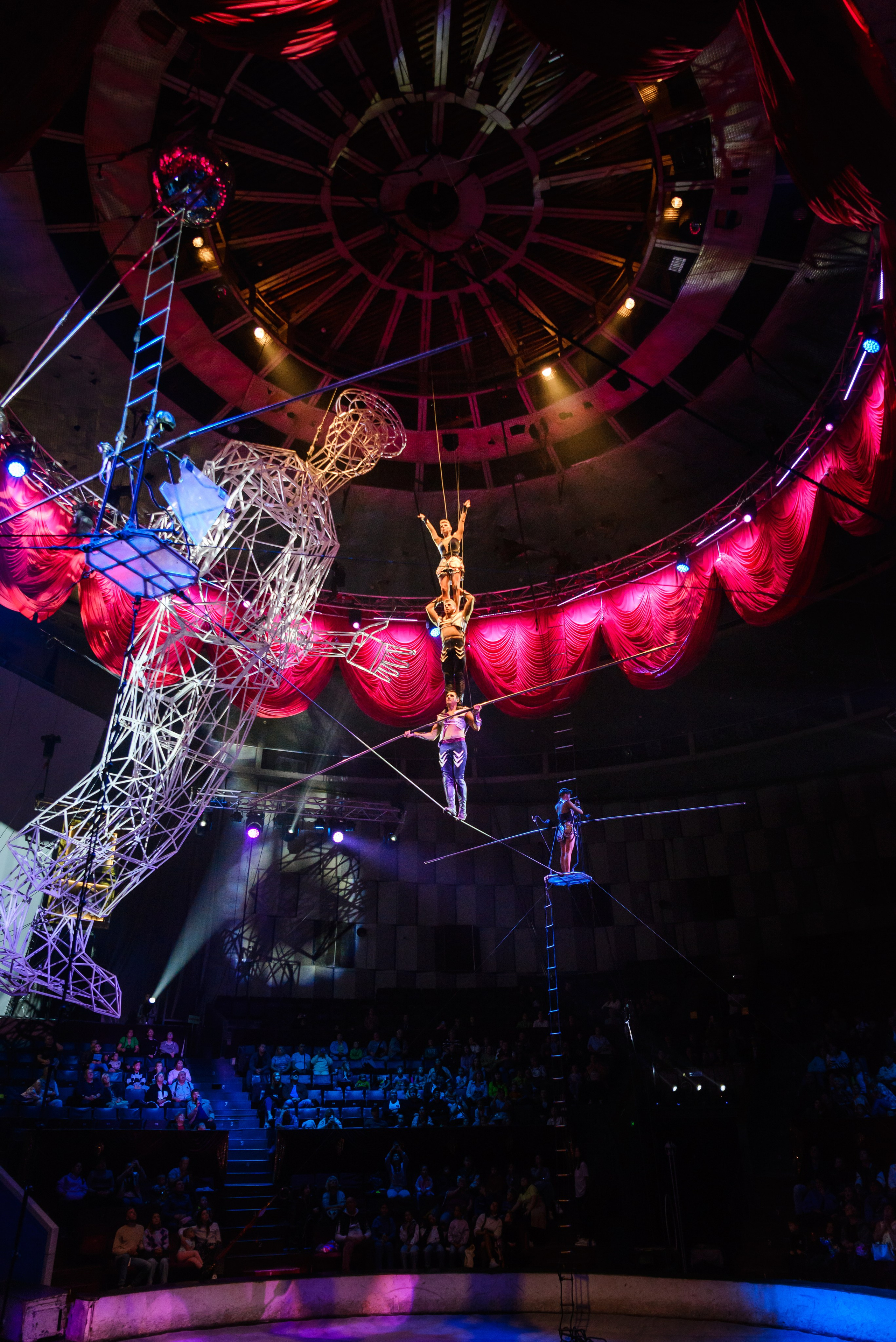 Пермский государственный цирк. Фотограф в Ханты-Мансийске Евгений Жуланов
