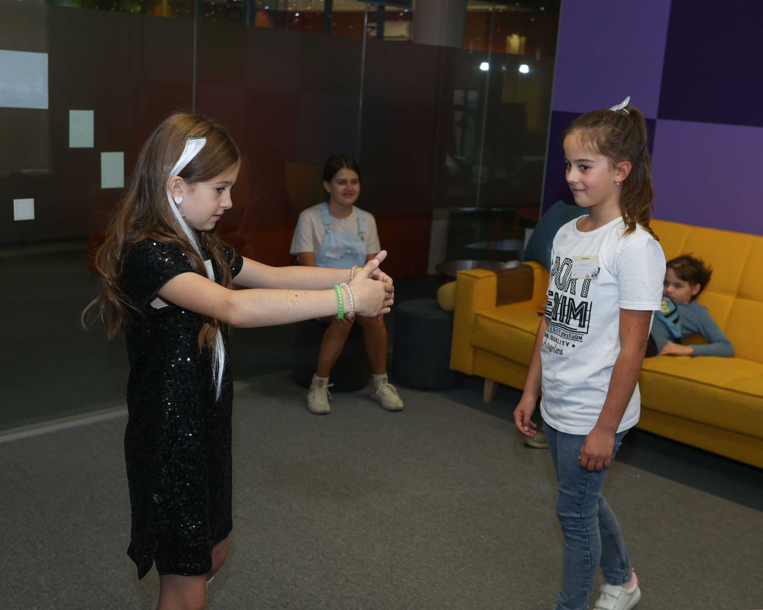 Фоксфорд 3-4 классы. Выпускные альбомы и школьный фотограф в Подольске, Троицке, Щербинке, Москве и Московской области