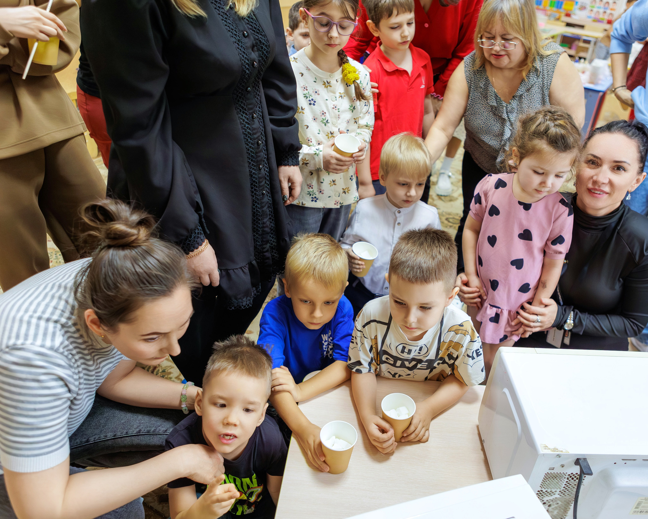 МК к 8 марта. Выпускные альбомы и школьный фотограф в Подольске, Троицке, Щербинке, Москве и Московской области