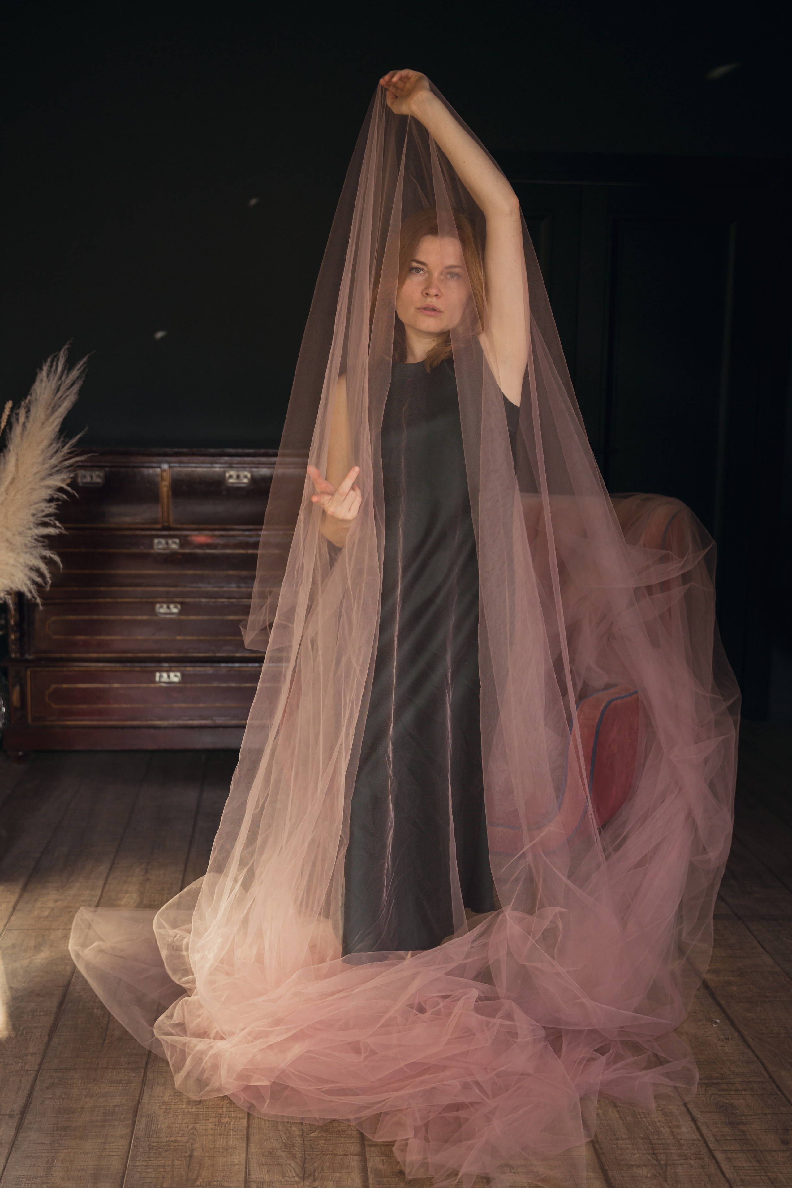 Инна Самарина_контент в темной студии. Фотограф Воронеж, Новая Усмань Мария Бублик