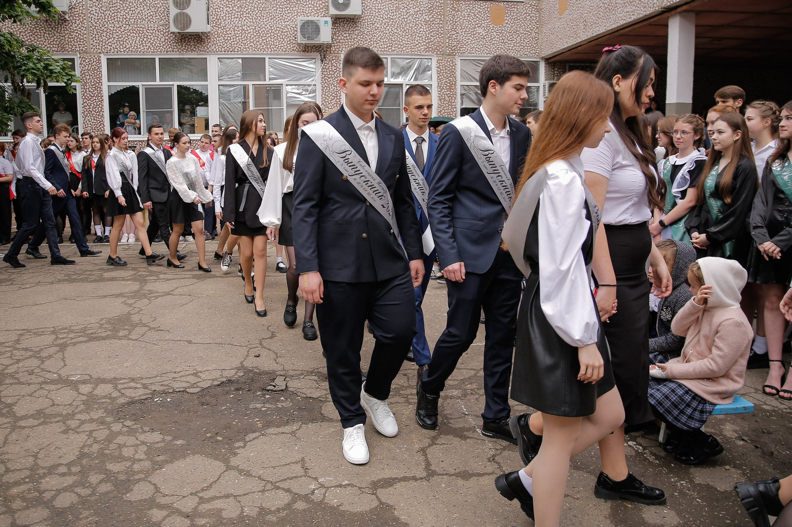 Последний звонок 11 класс. Классные выпускные альбомы Классфото Краснодар