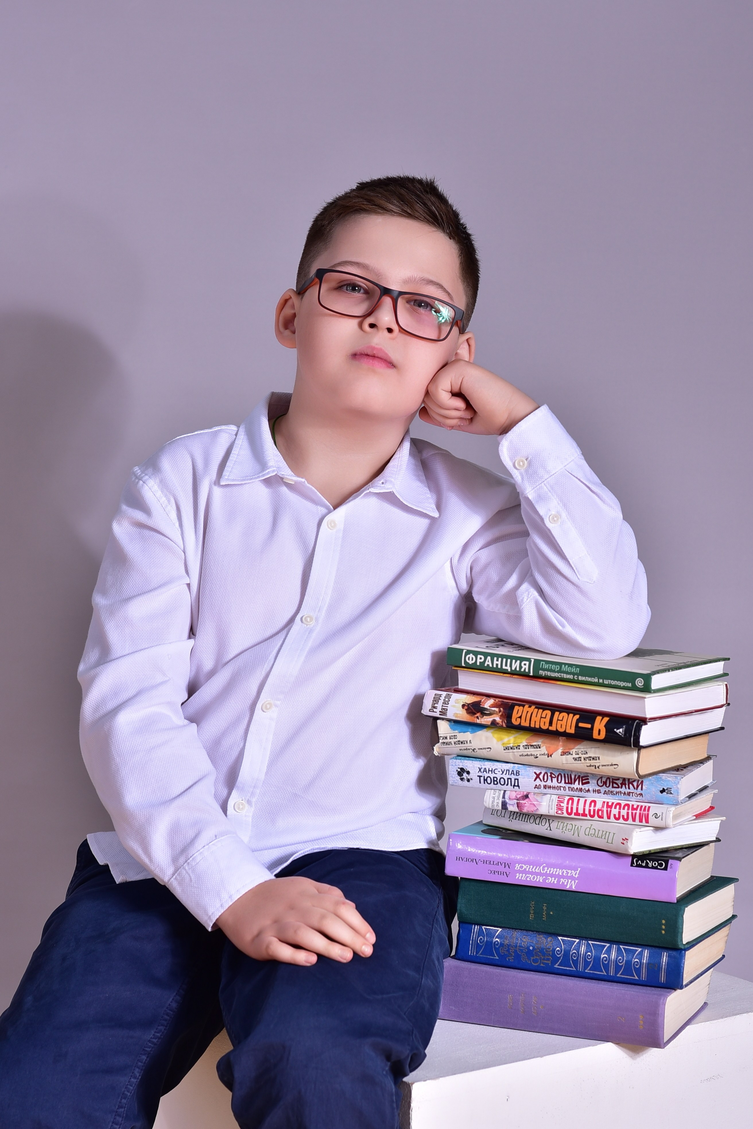 Виньетки и портреты. Стильные выпускные альбомы, детские фотосессии, сюжетные фотографии