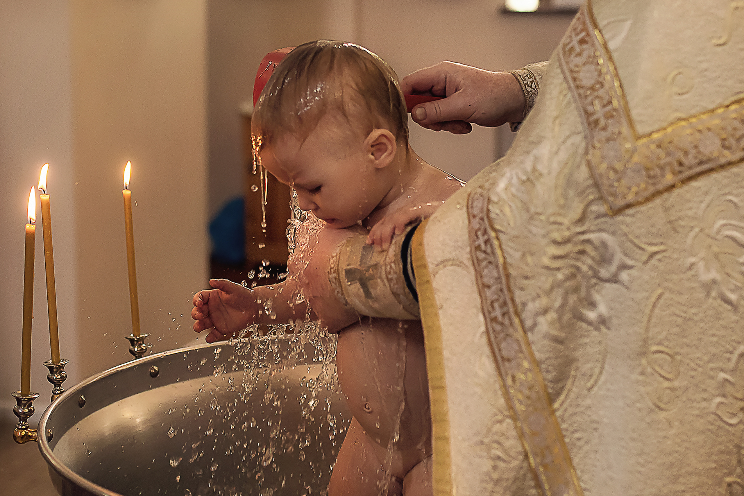 КРЕЩЕНИЕ АЛЕКСЕЯ И АРИНЫ. ФОТОГРАФ