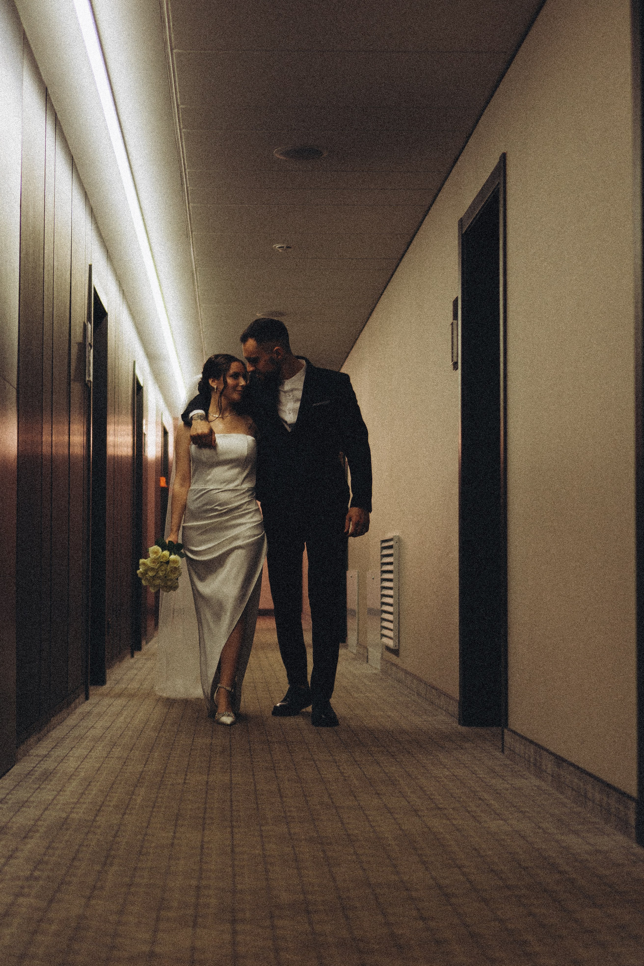 СВАДЕБНАЯ СЬЕМКА СБОРОВ ЖЕНИХА И НЕВЕСТЫ В ОТЕЛЕ И ТАКЖЕ ФОТОСЕССИИЯ В ОТЕЛЕЕ МЕГАПОЛИС БРЯНСК. Профессиональный фотограф, Санкт-Петербург — Виктория Богомолова