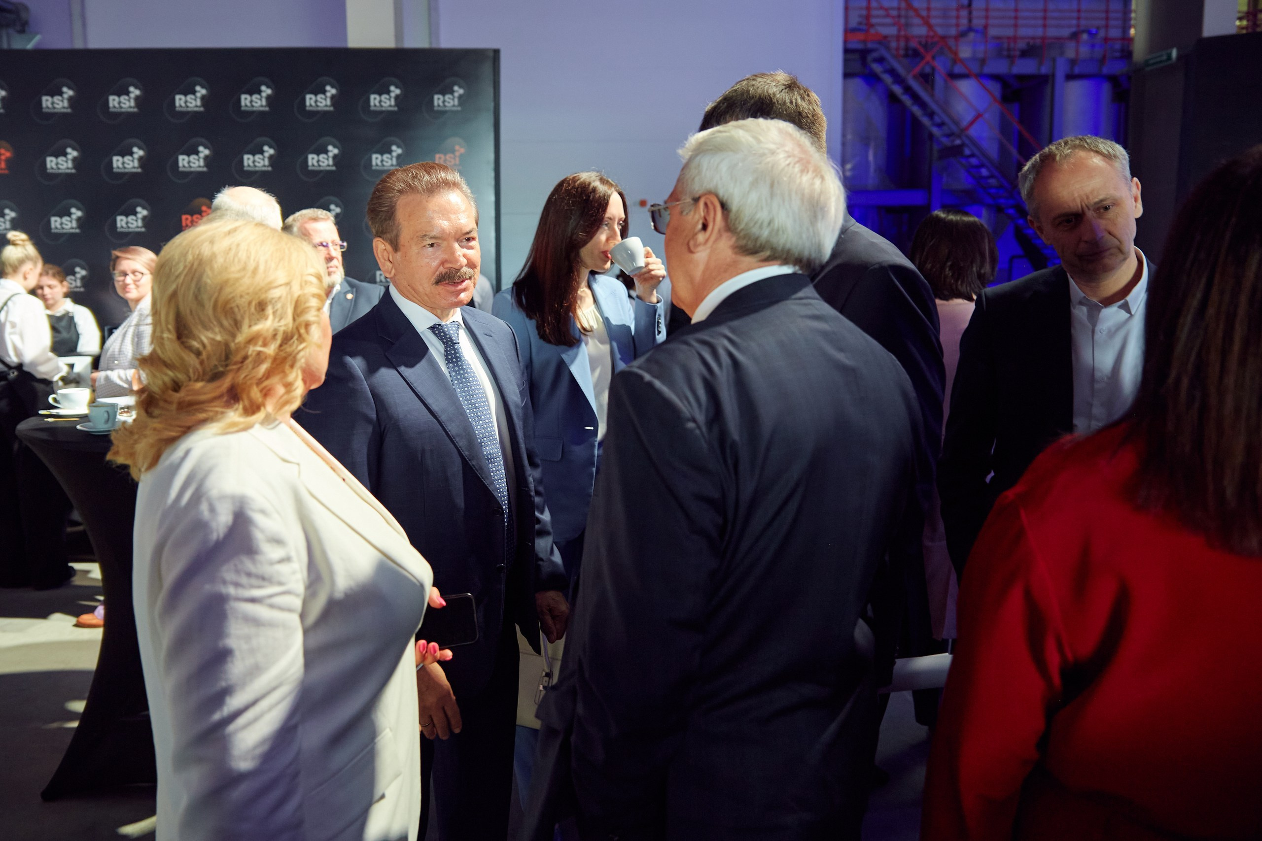 Руссилика. Открытие завода. Антон Артюшин, портретный фотограф. Москва