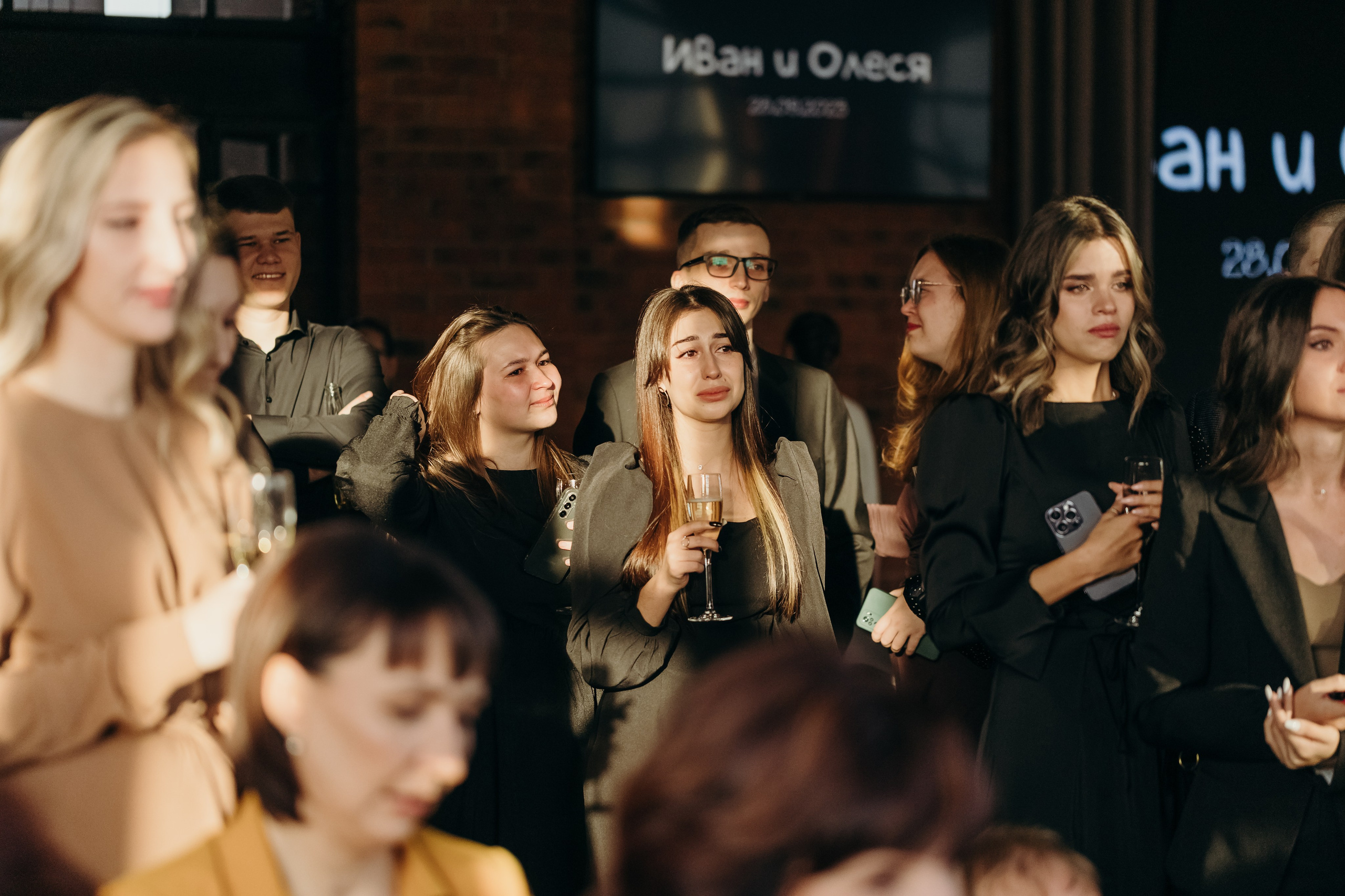Свадьба для своих в Замке Шамони в Красноярске. Свадебный фотограф-видеограф в Красноярске Евгений Константинопольский