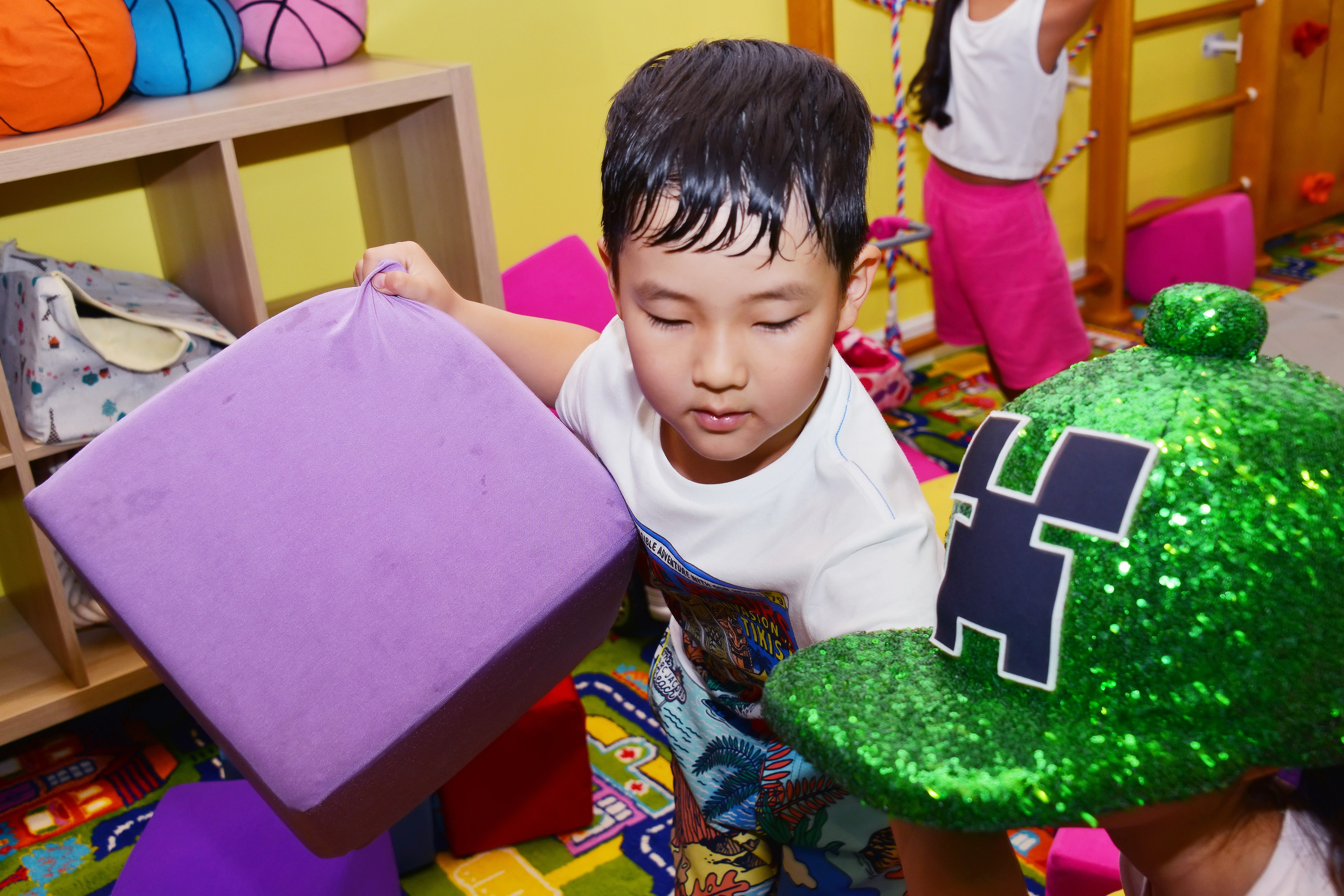 Дети-4 (Асхат-6 лет). Фотосъёмка. Фотограф Сергей Авдеев-семейный и детский фотограф в Алматы