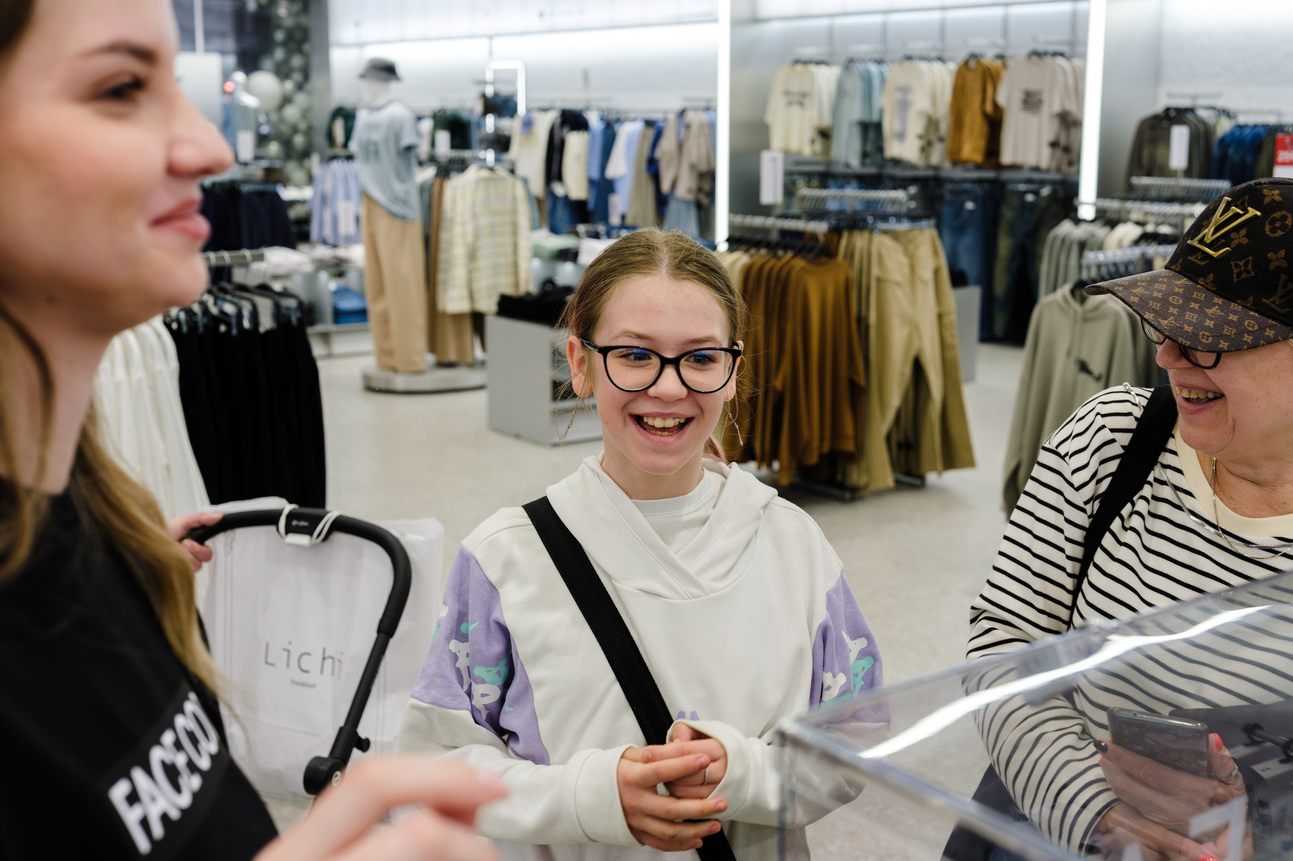 Открытие FACECODE. Репортажный и портретный фотограф в Москве Илья Спиридонов