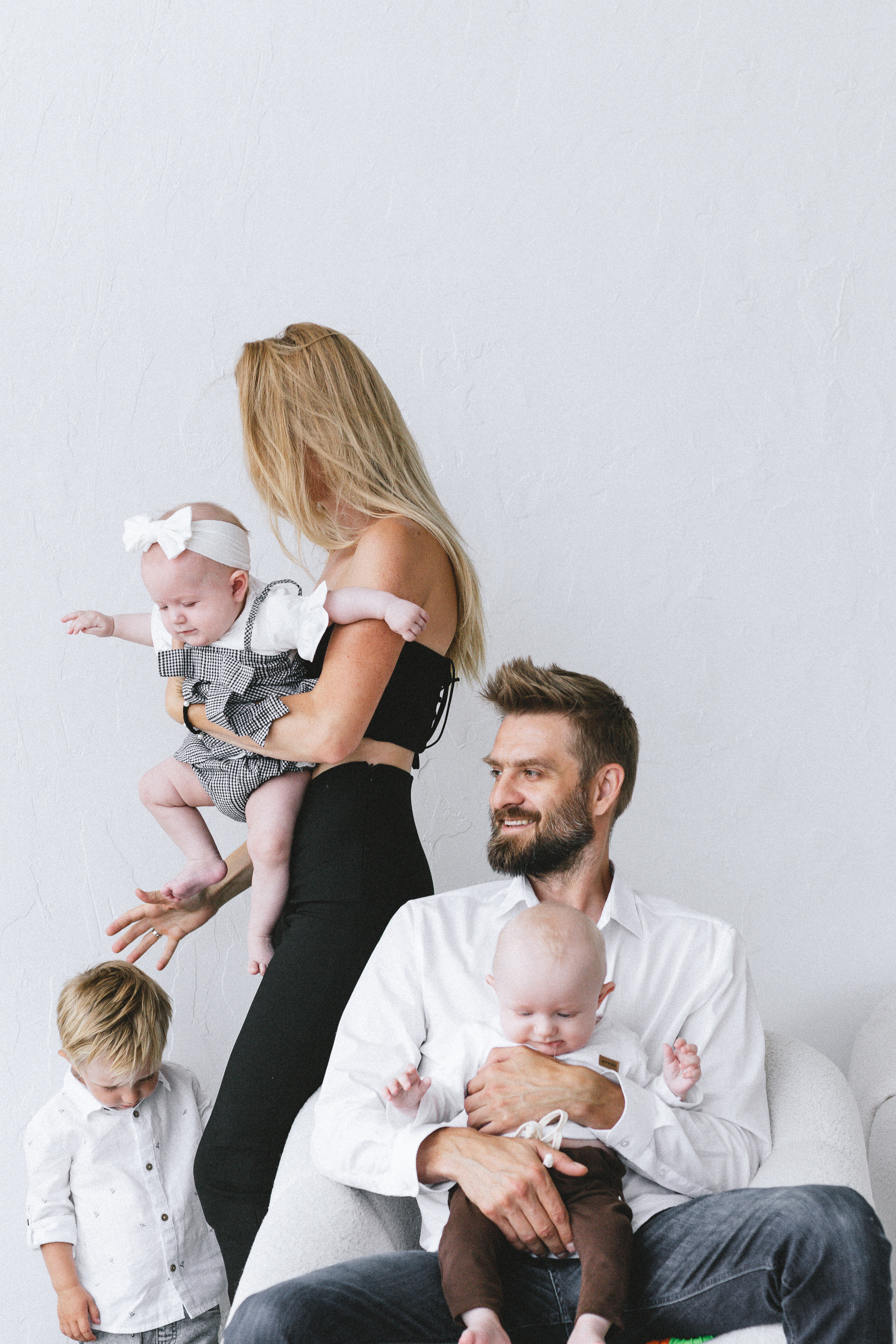 Александр, Екатерина, Серёжа, Маша и Саша. Фотограф Александр Шалагин