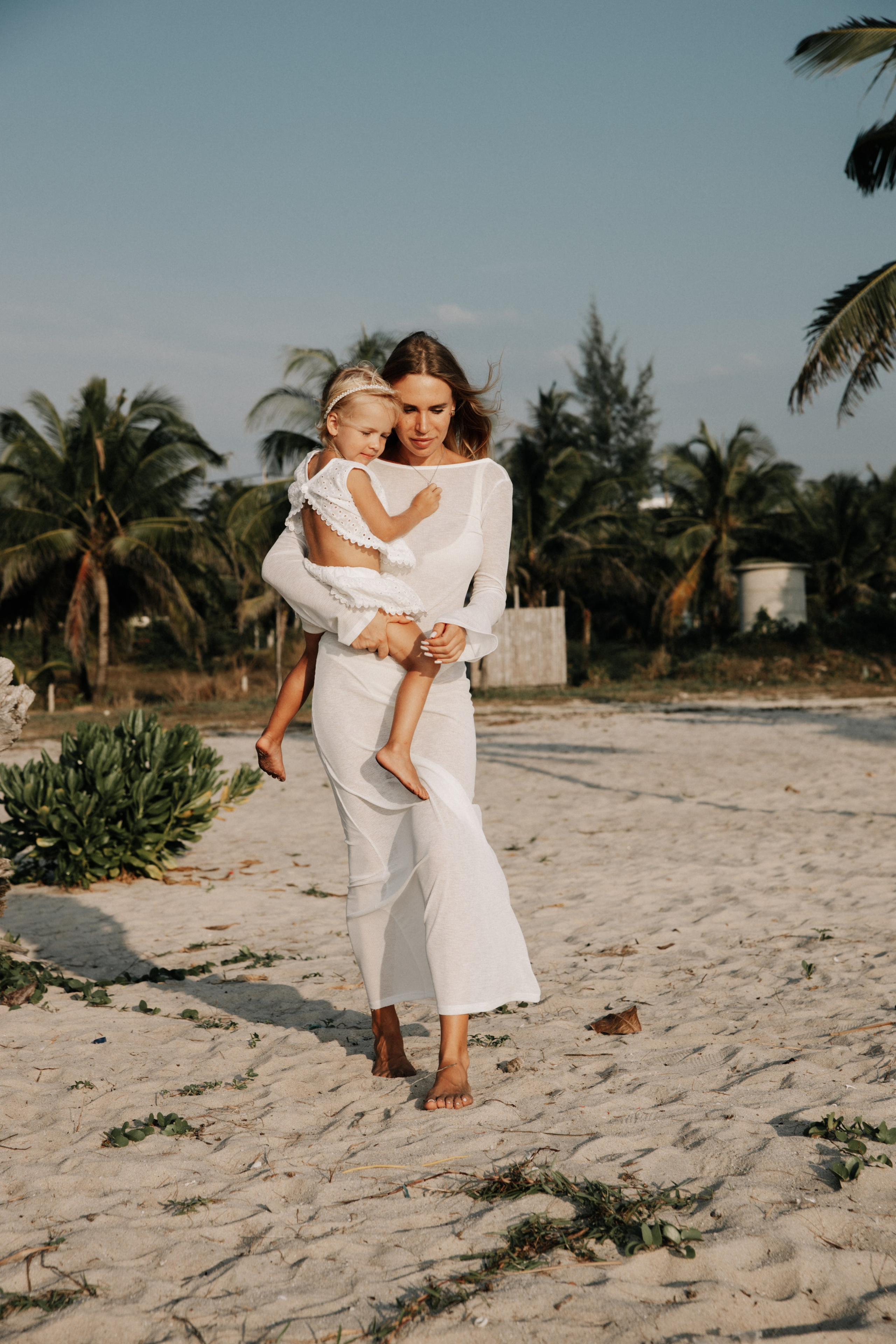 Семейная фотосессия на природе | Естественные фотографии вашей семьи на свежем воздухе. Репортажный фотограф Катерина Гилс Москва