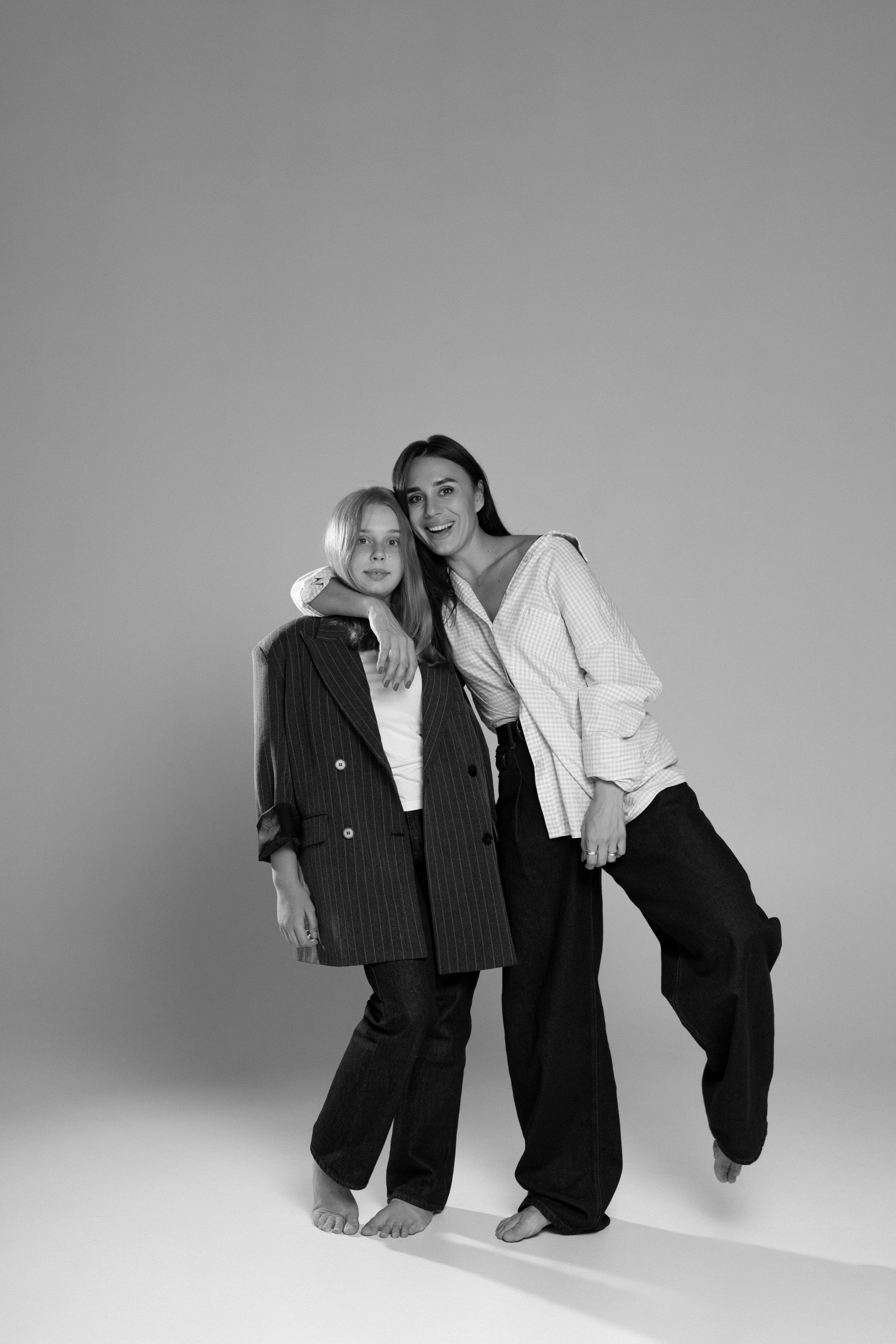 Оля и Нина. Главная