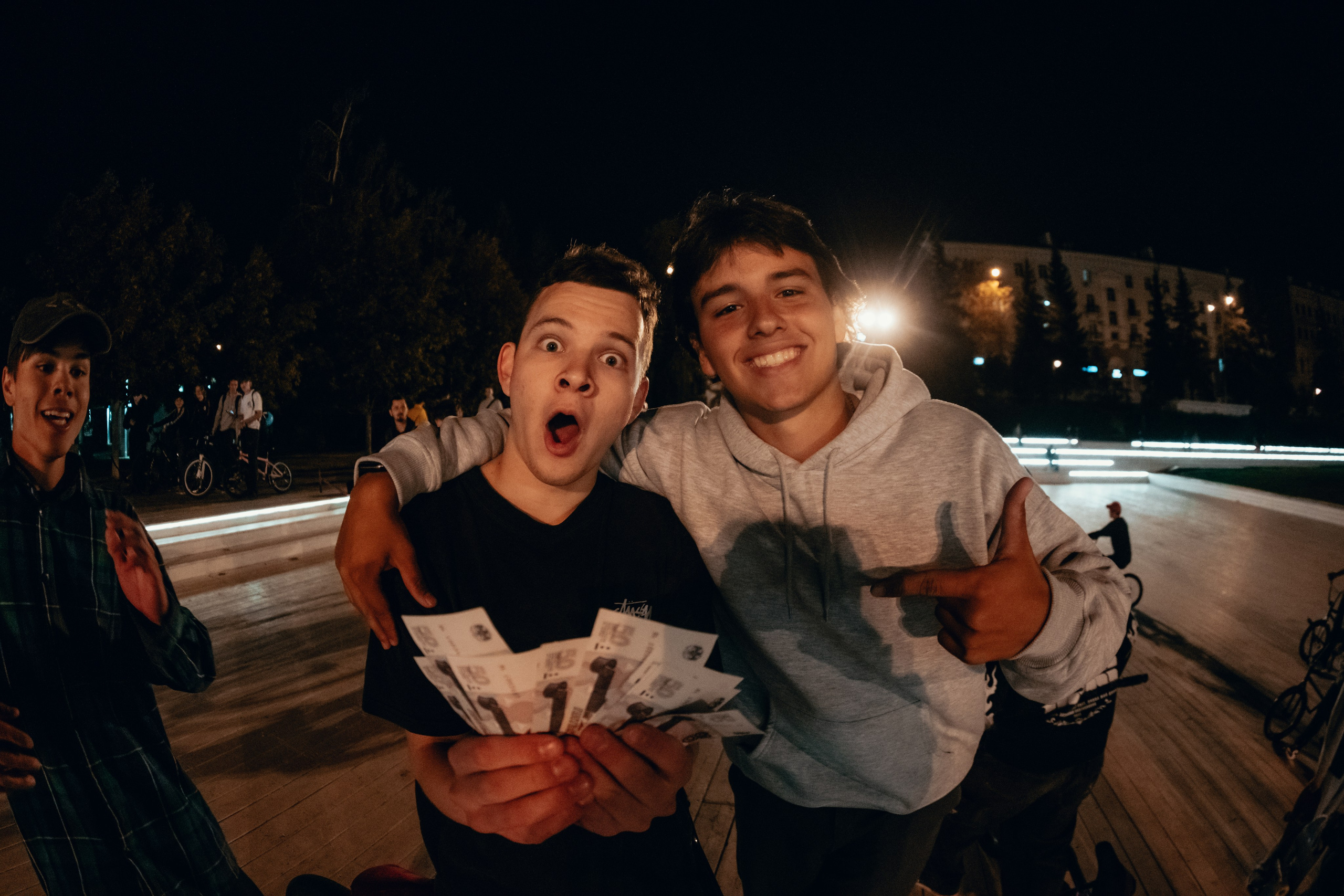 Night ride. Главная