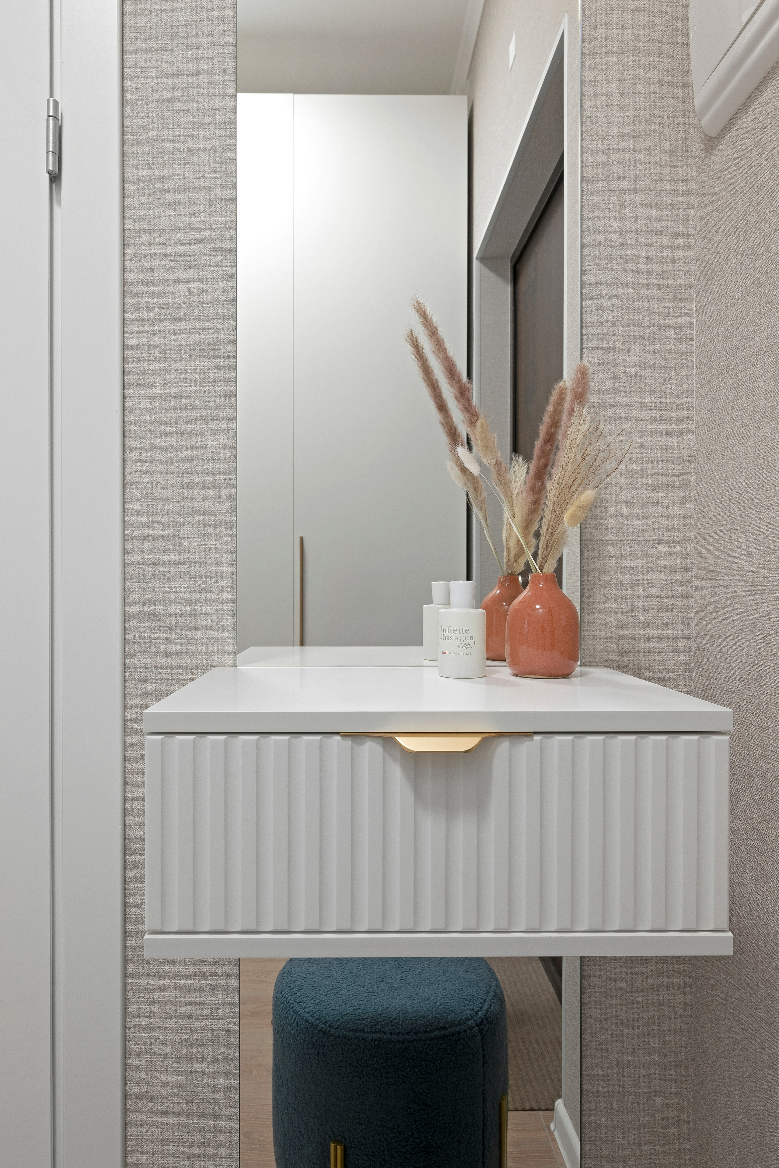 Любоград. Главная