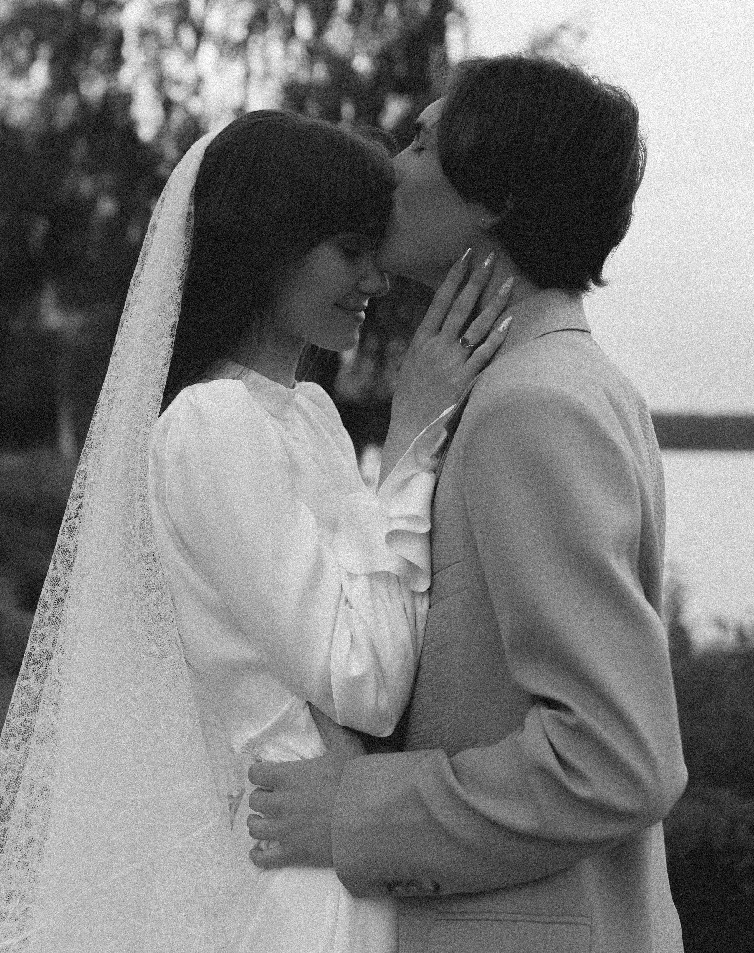 Держи меня крепче