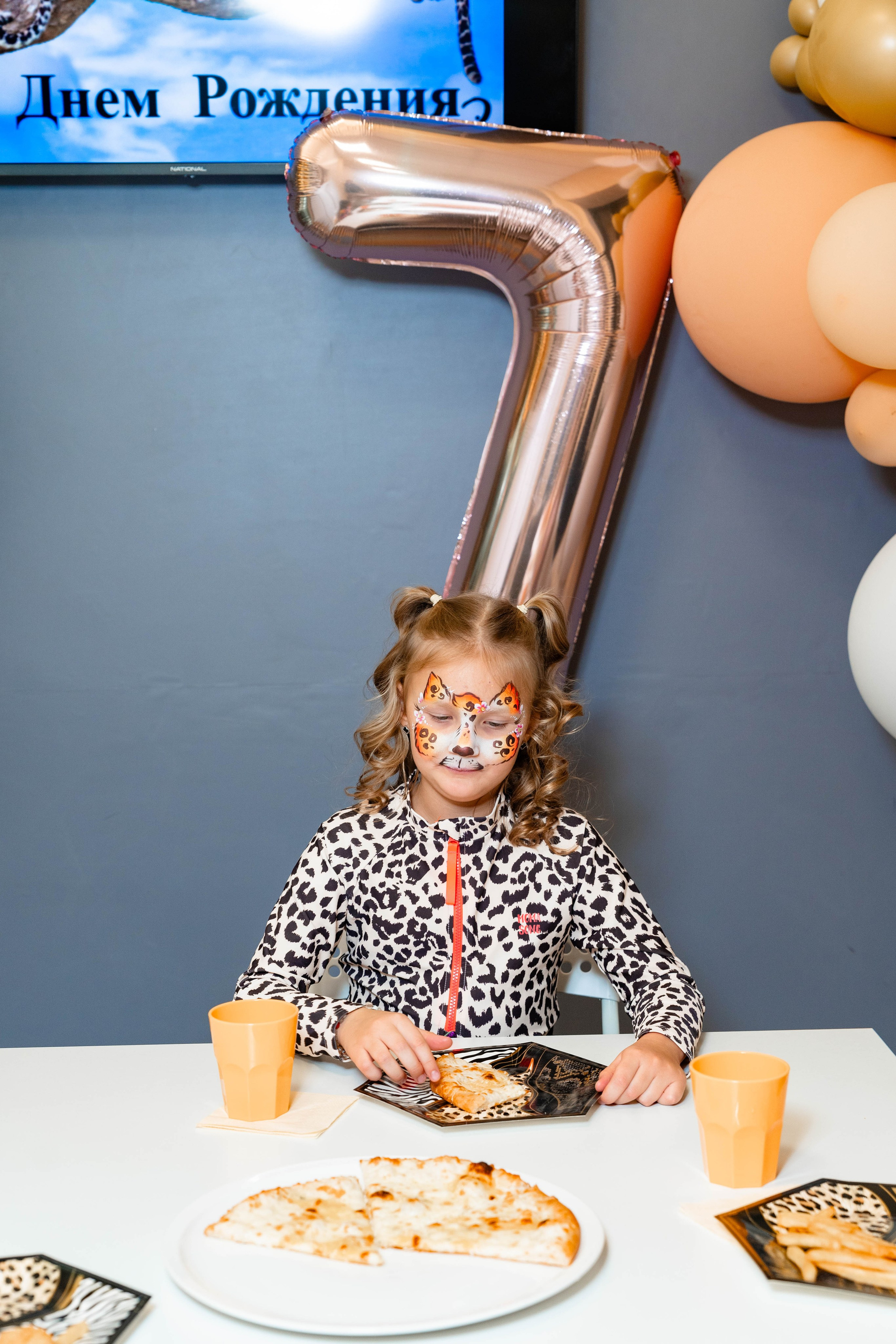 День Рождения Лауры в TiDi-клуб. Фотограф Никита Комаров