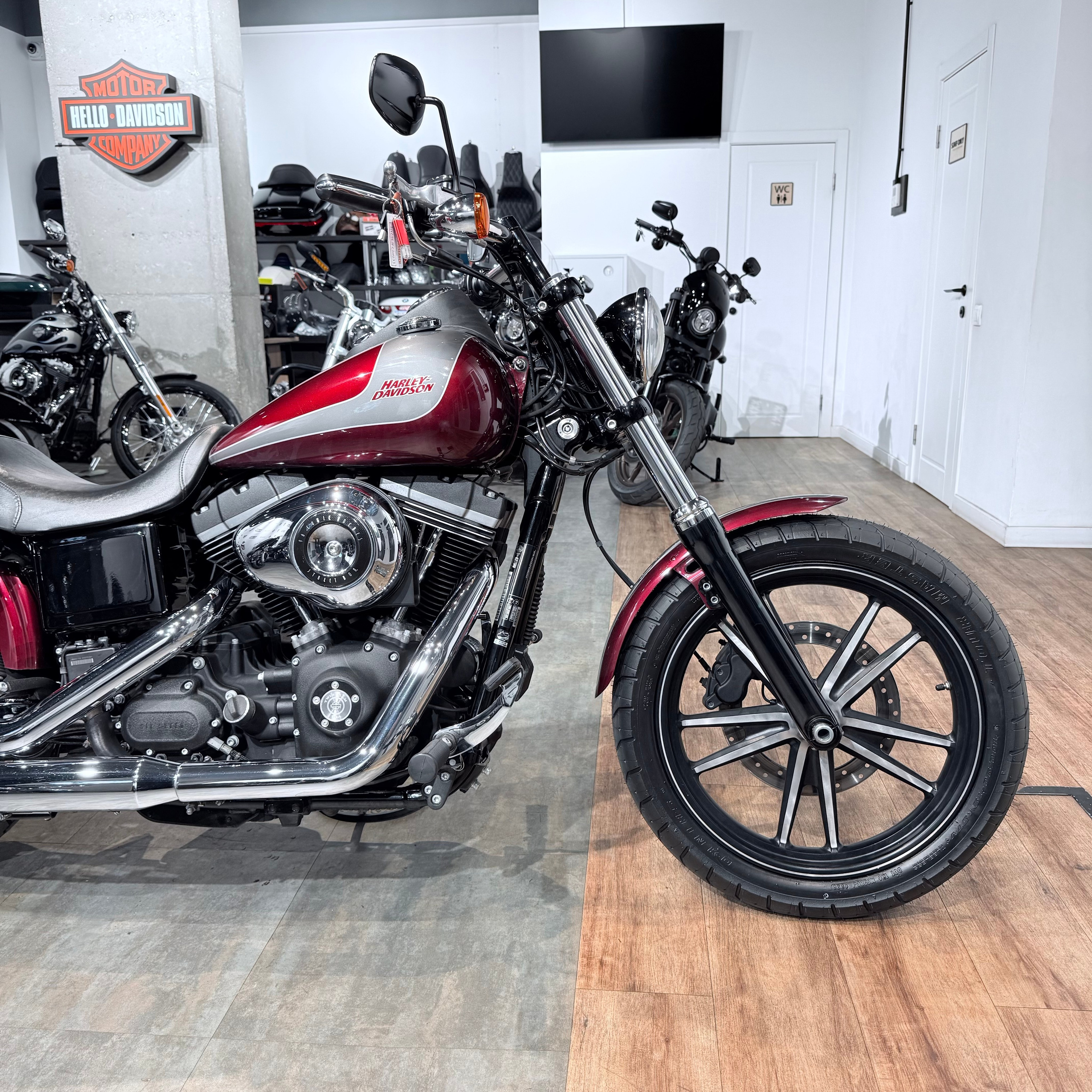 2014 Street Bob АВS Мysterious Red Dеluхe. Hello Davidson, Москва. Только хорошие мотоциклы…