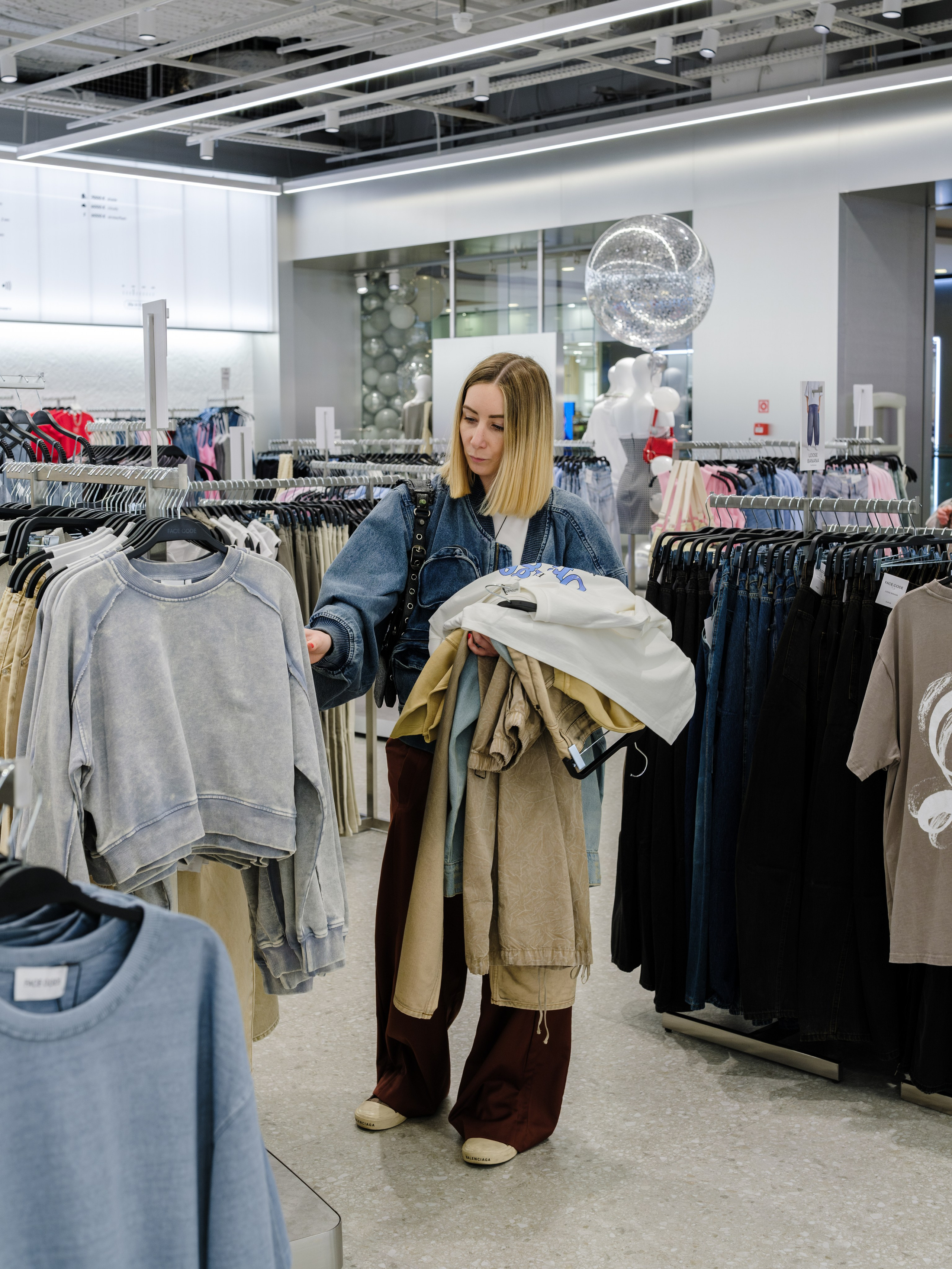 Открытие FACECODE. Репортажный и портретный фотограф в Москве Илья Спиридонов