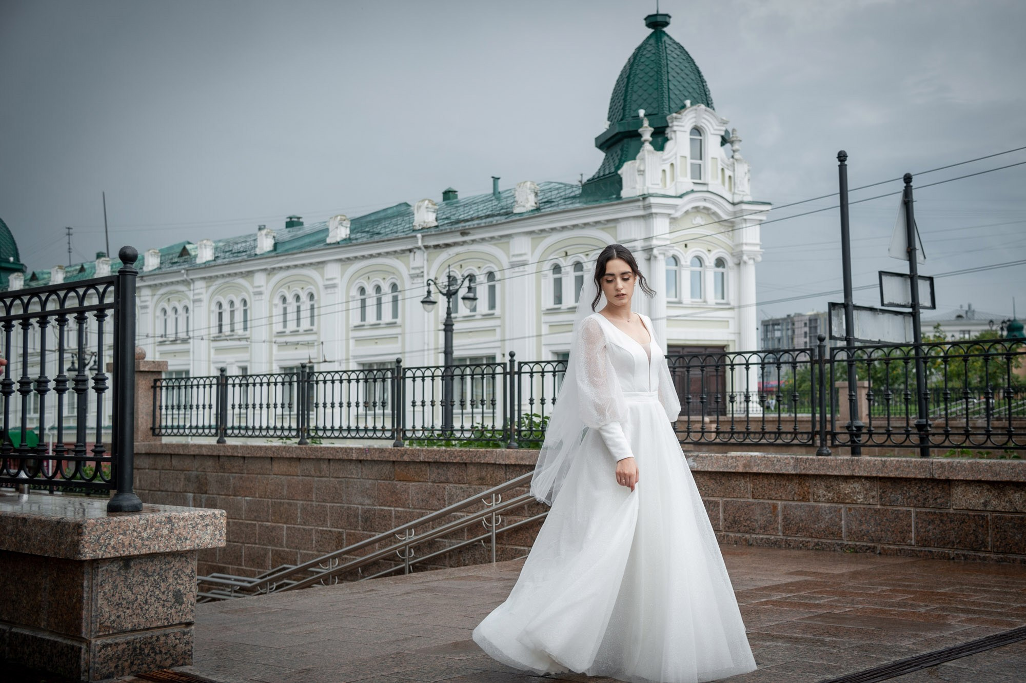 Константин и Альвина прогулка. Свадебный и портретный фотограф в Омске Матвей Краузе