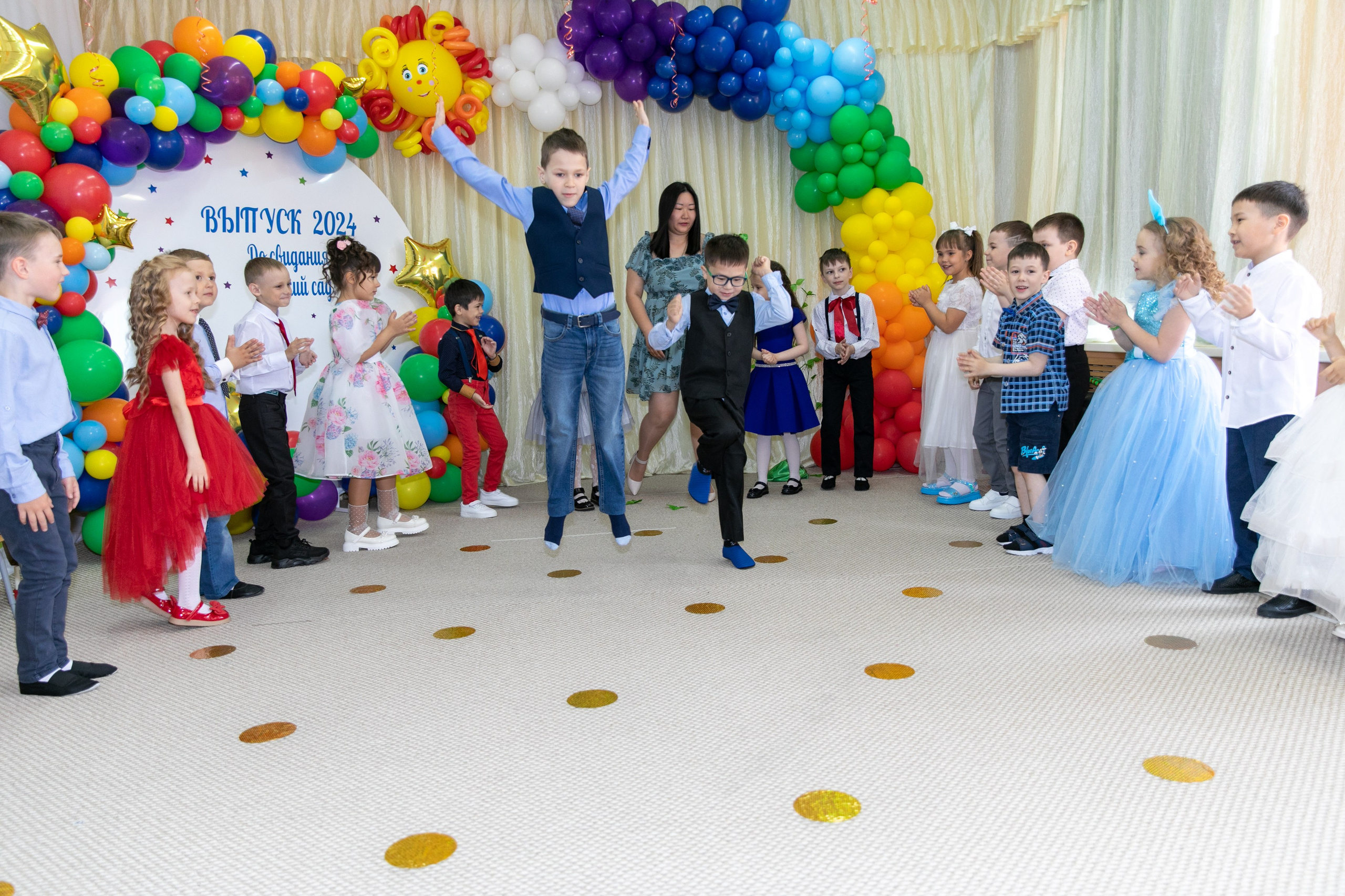 Выпускной.Солнышко 2024. Школьный и детский фотограф в Южно-Сахалинске Анастасия Лескова