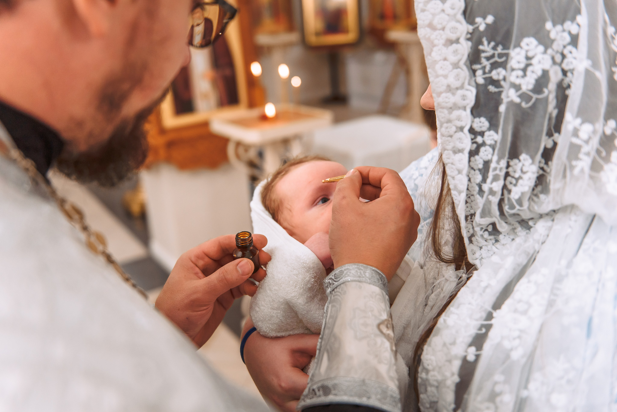 Крещение в Храме иконы Божией Матери Неупиваемая Чаша. Свадебный и семейный фотограф в Москве Юлия Винник