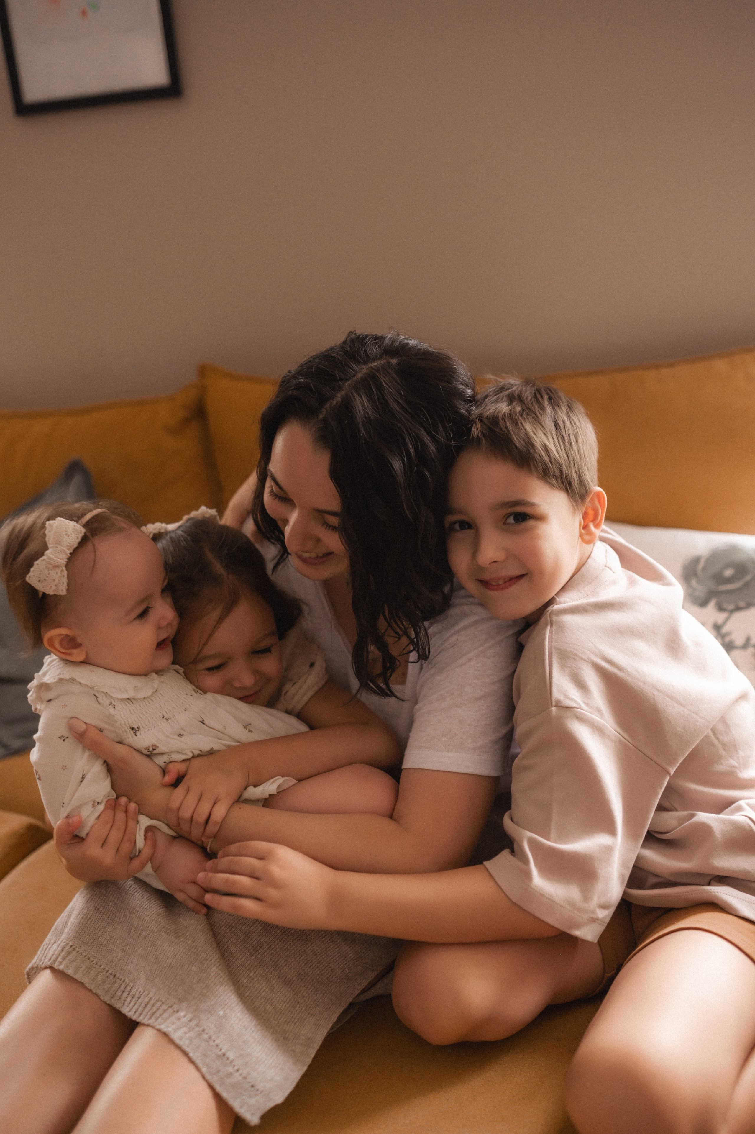 Полина, Дима, Мия и Эмма дома. Семейный и свадебный lifestyle-фотограф в Москве Мария Петрова