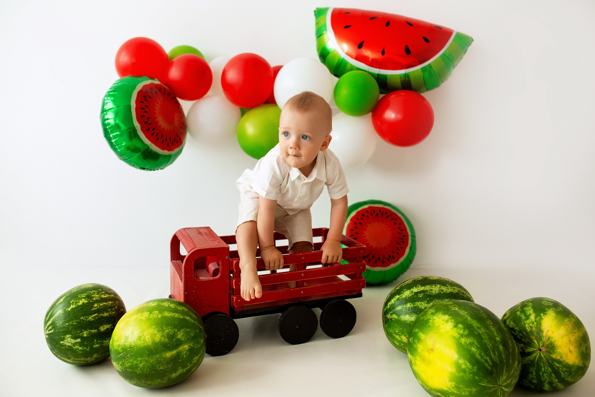 КОСТЯ и арбузы. Фотограф новорожденных Оксана Полевская
