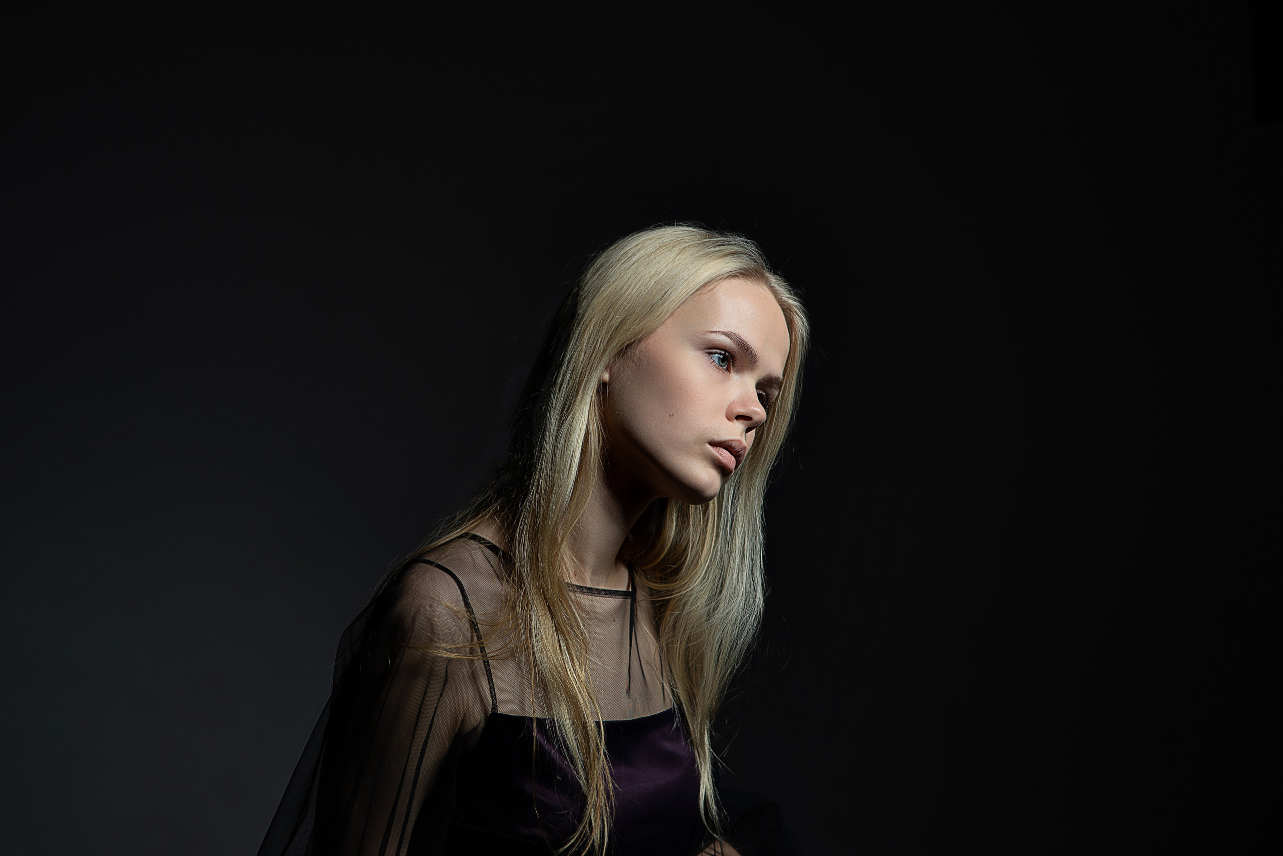 Студийная фотосъемка. Организация и проведение фотосъемок в Санкт-Петербурге. Фотограф Смирягин Илья